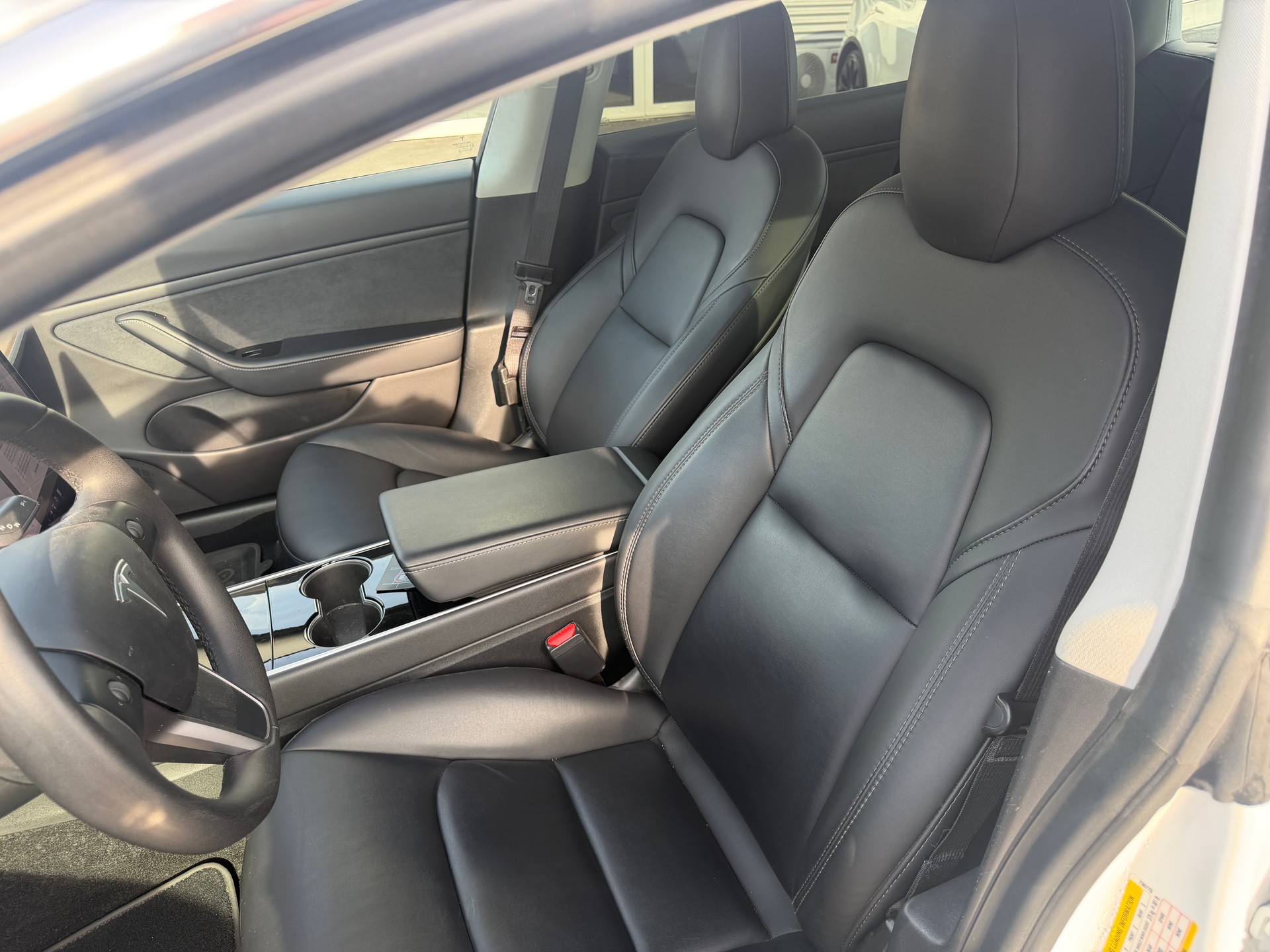 TESLA Model 3 Performance Dual Motor AWD-image-11