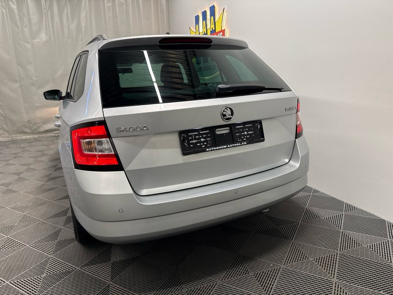 SKODA Fabia 1.0 Active-image-7