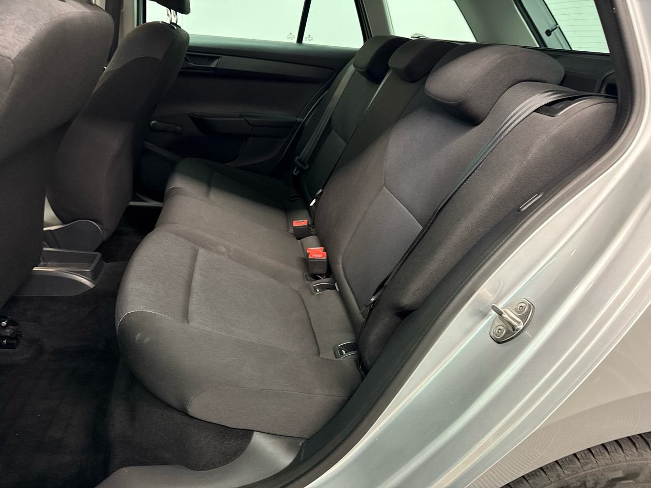 SKODA Fabia 1.0 Active-image-5