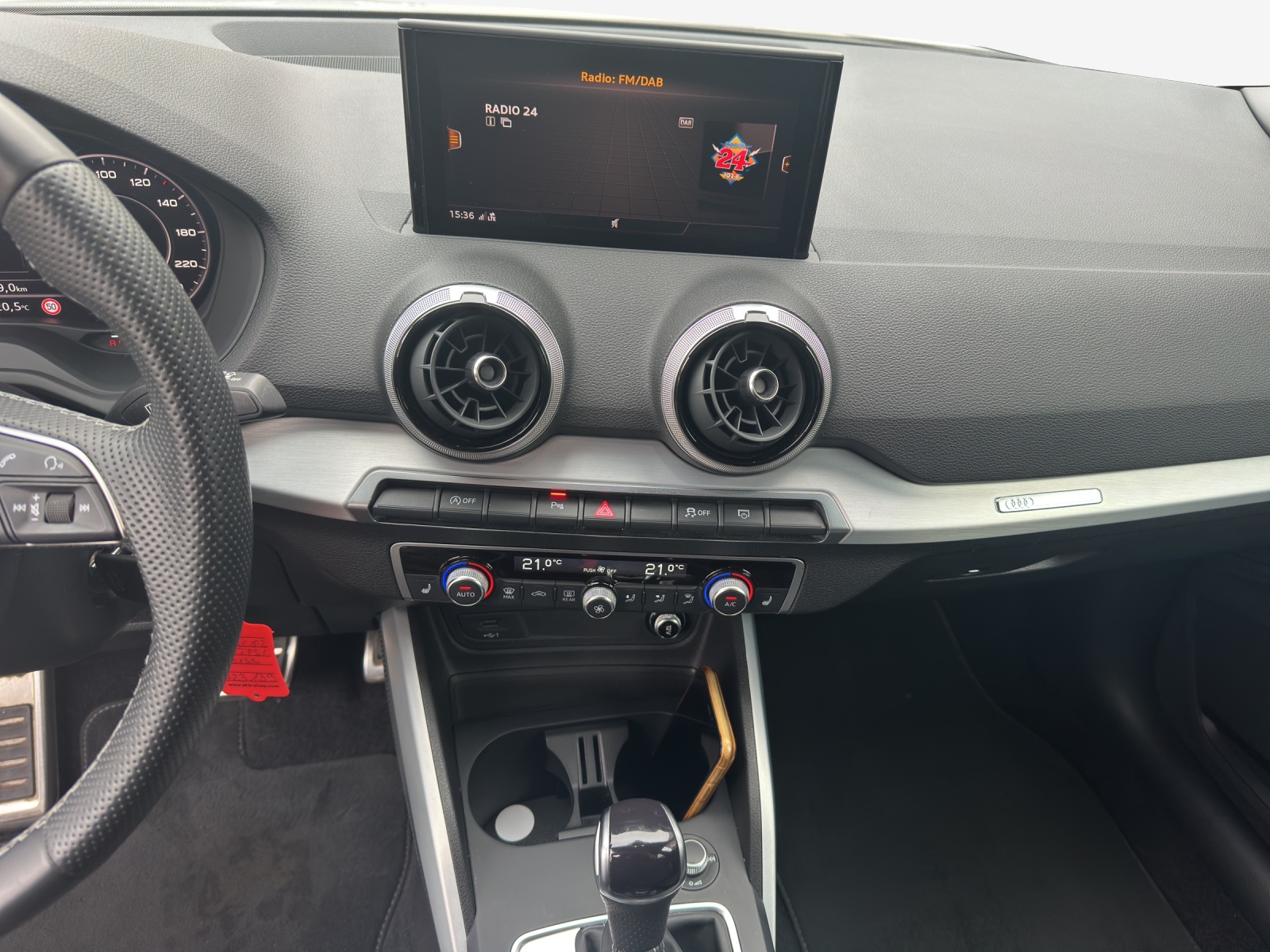 AUDI Q2 35 TFSI S line S-tronic-image-10