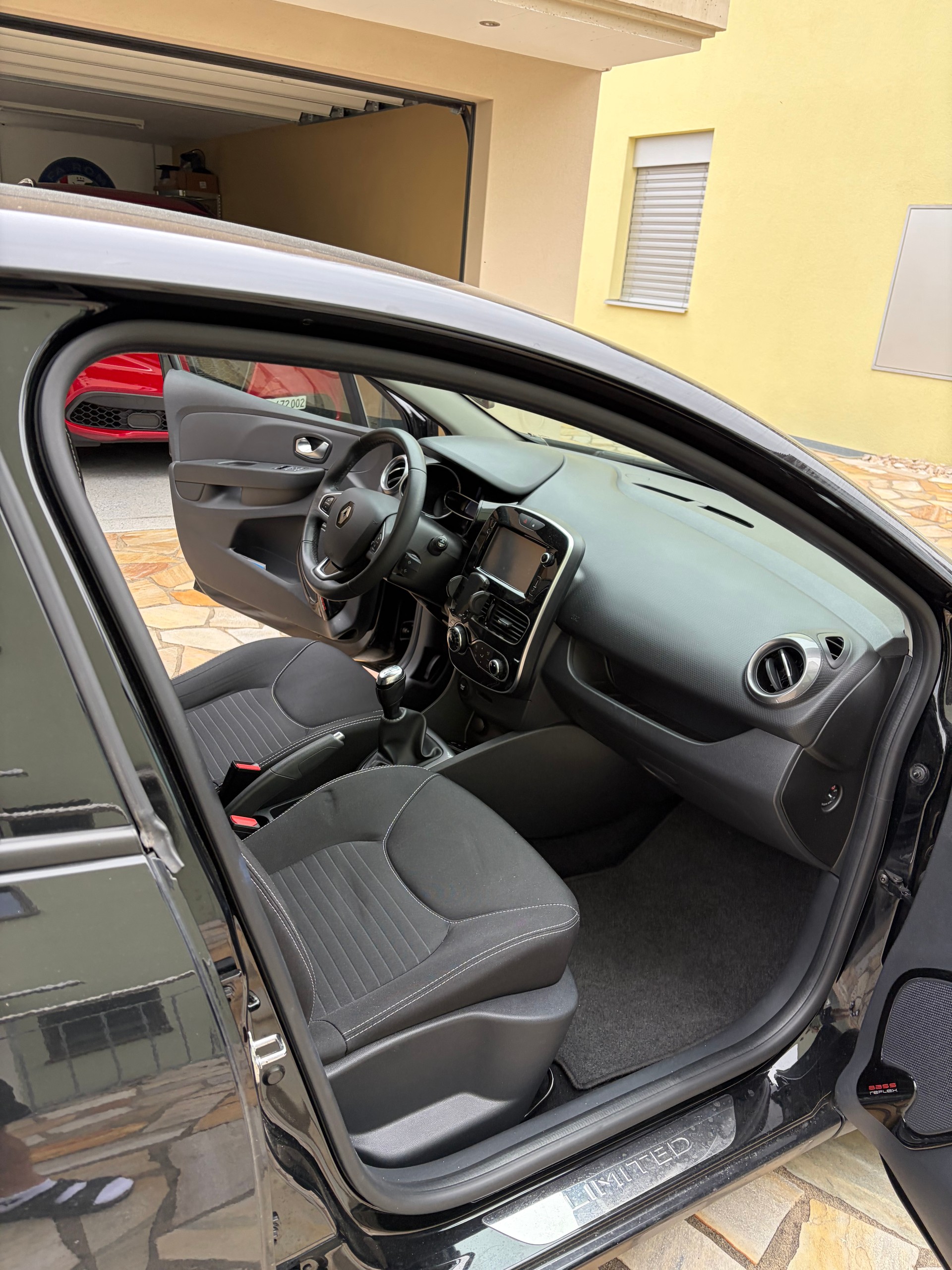RENAULT 1.2 16V Zen-image-5