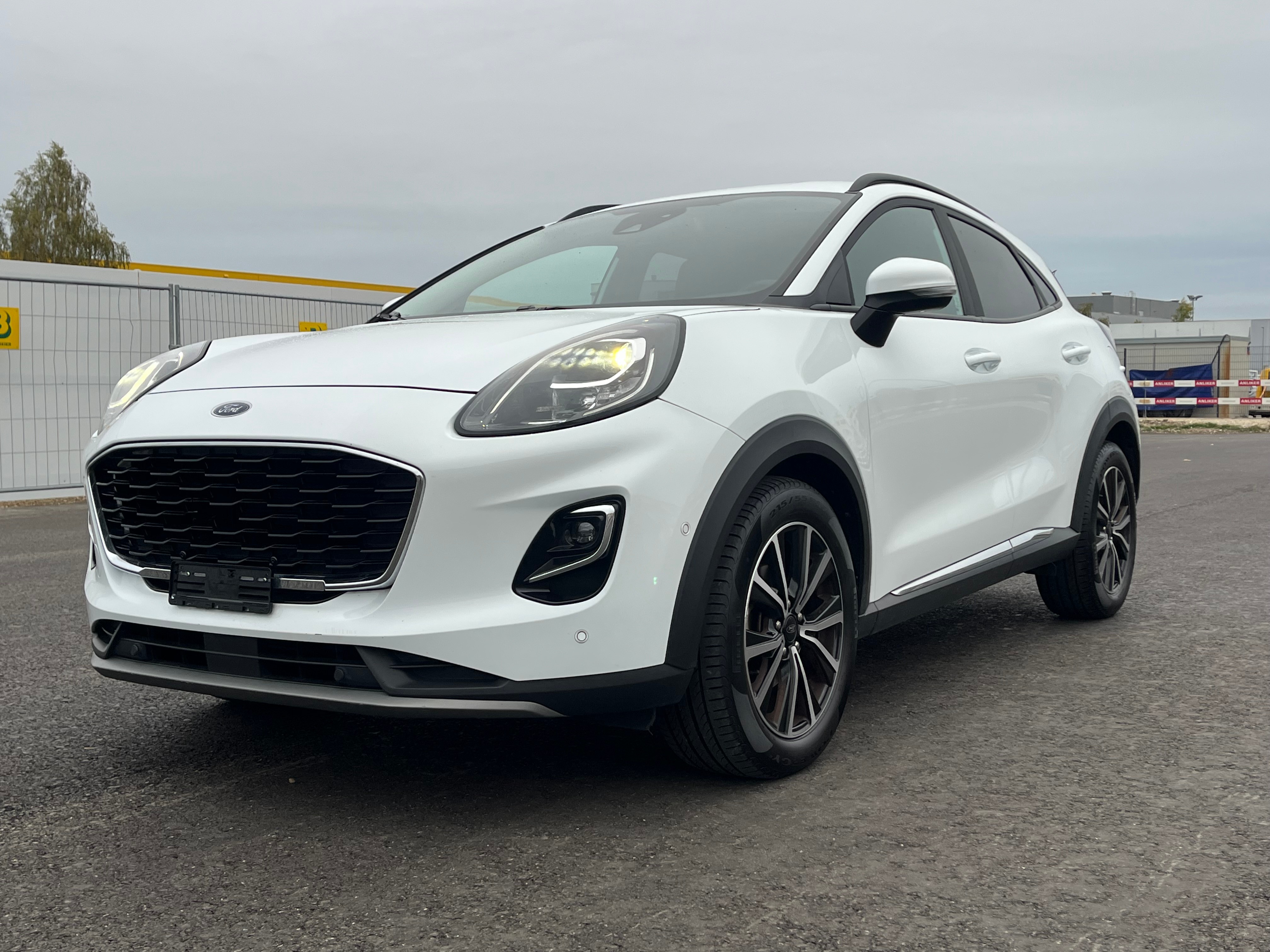 Car photo