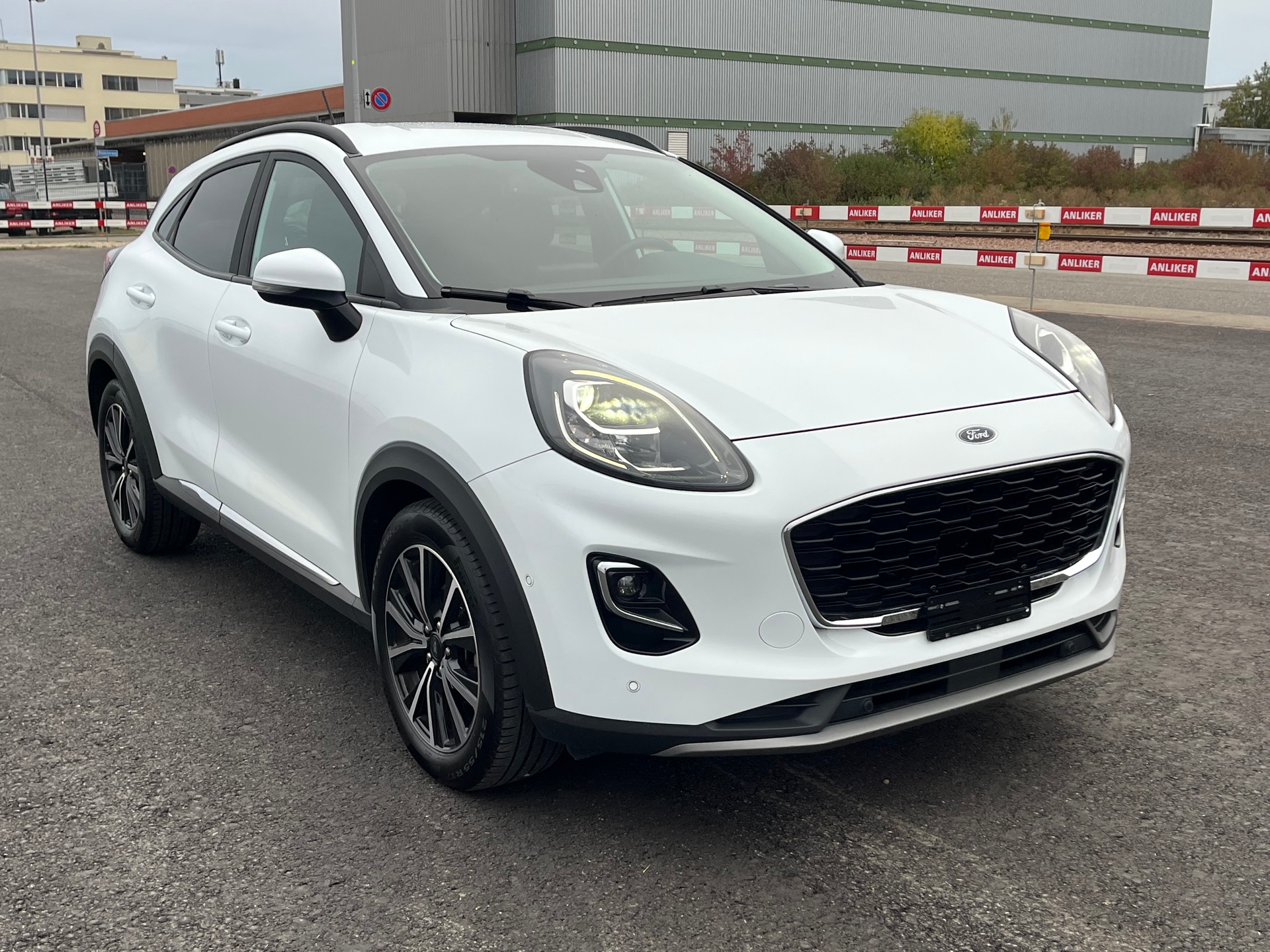 FORD Puma 1.0 MHEV Titanium X Automat-image-3