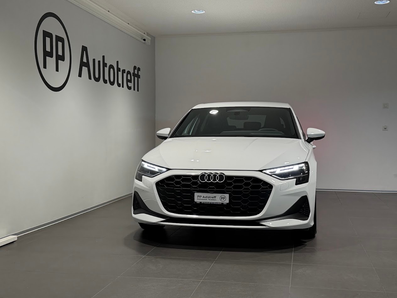 AUDI A3 Sportback TFSI 85 kW Ambition S-tronic-image-0