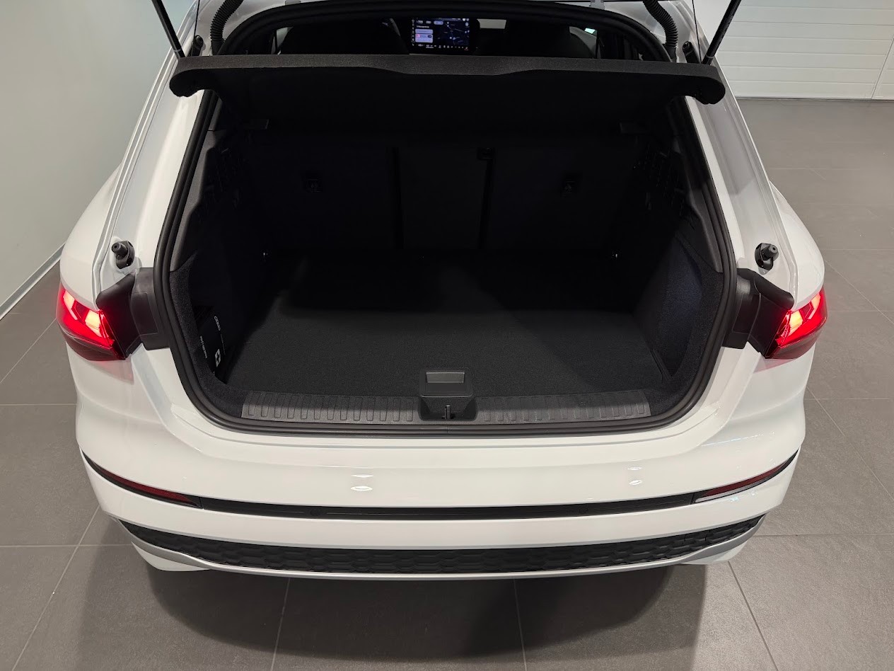 AUDI A3 Sportback TFSI 85 kW Ambition S-tronic-image-12