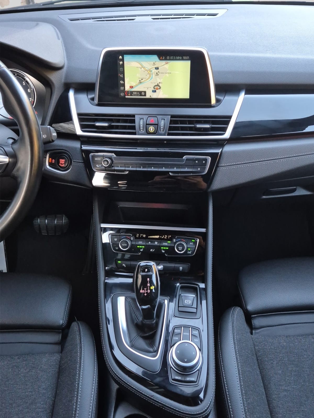 BMW 218i Gran Tourer DKG M Sport-image-12