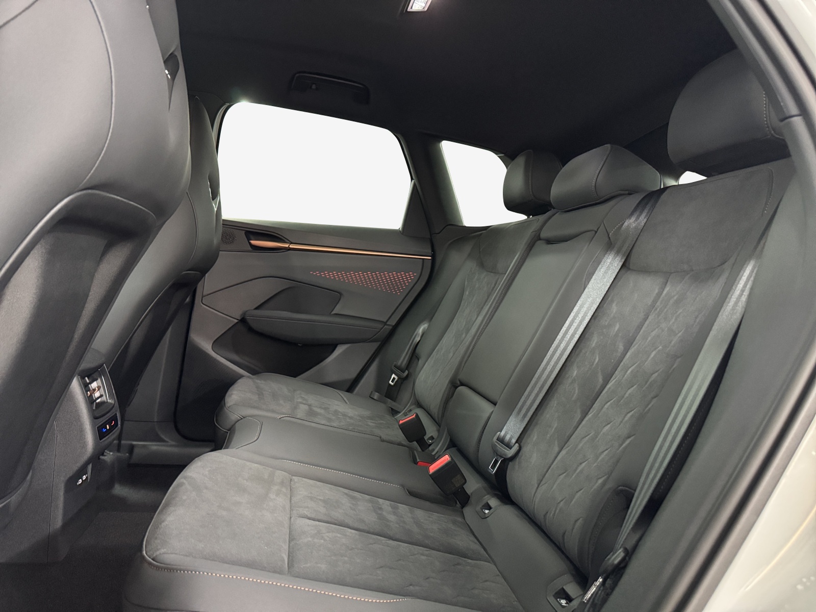CUPRA Terramar 2.0 TSI DSG 4Drive VZ-image-11
