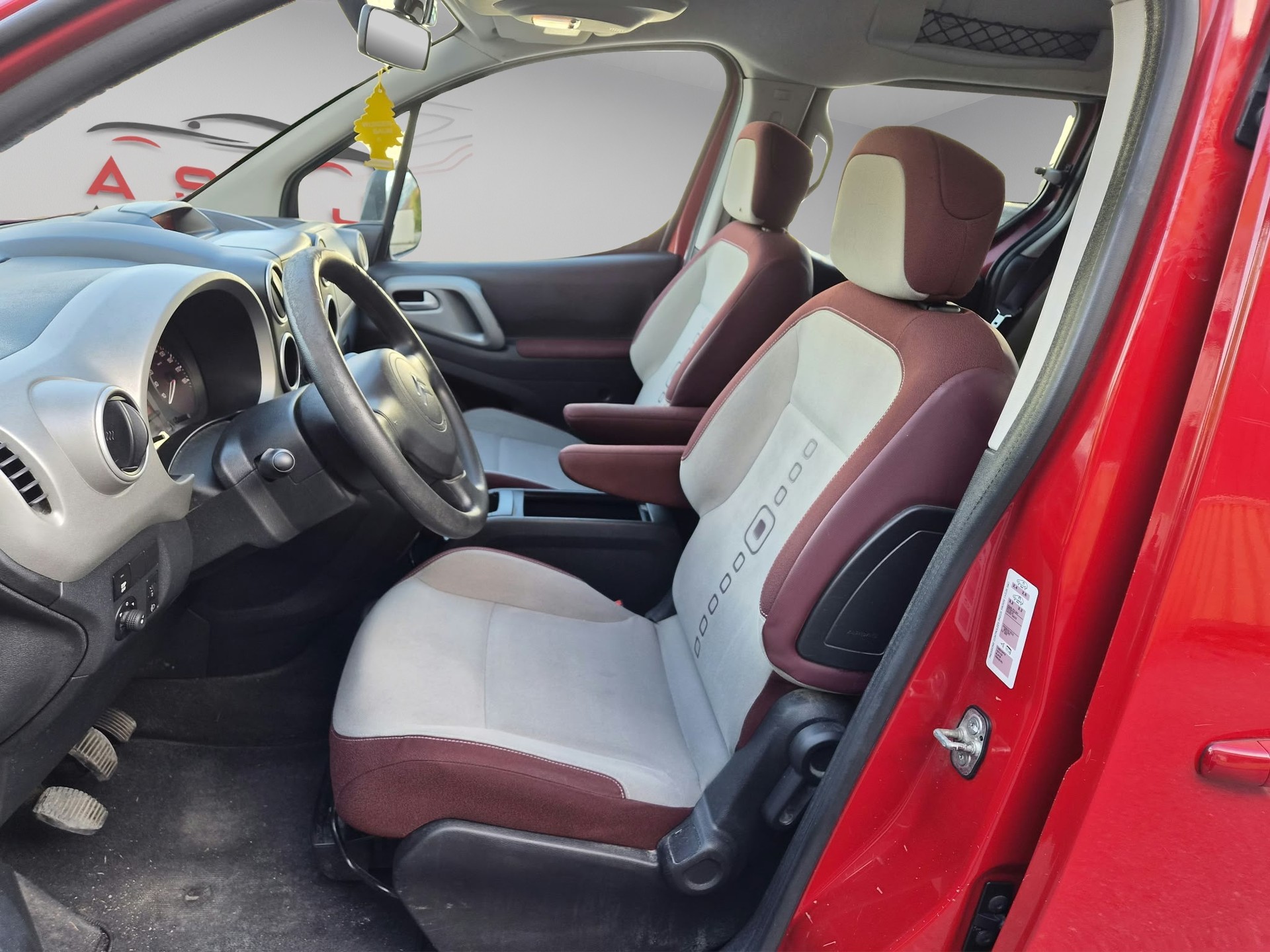 CITROEN Berlingo 1.6 HDi Multispace-image-12