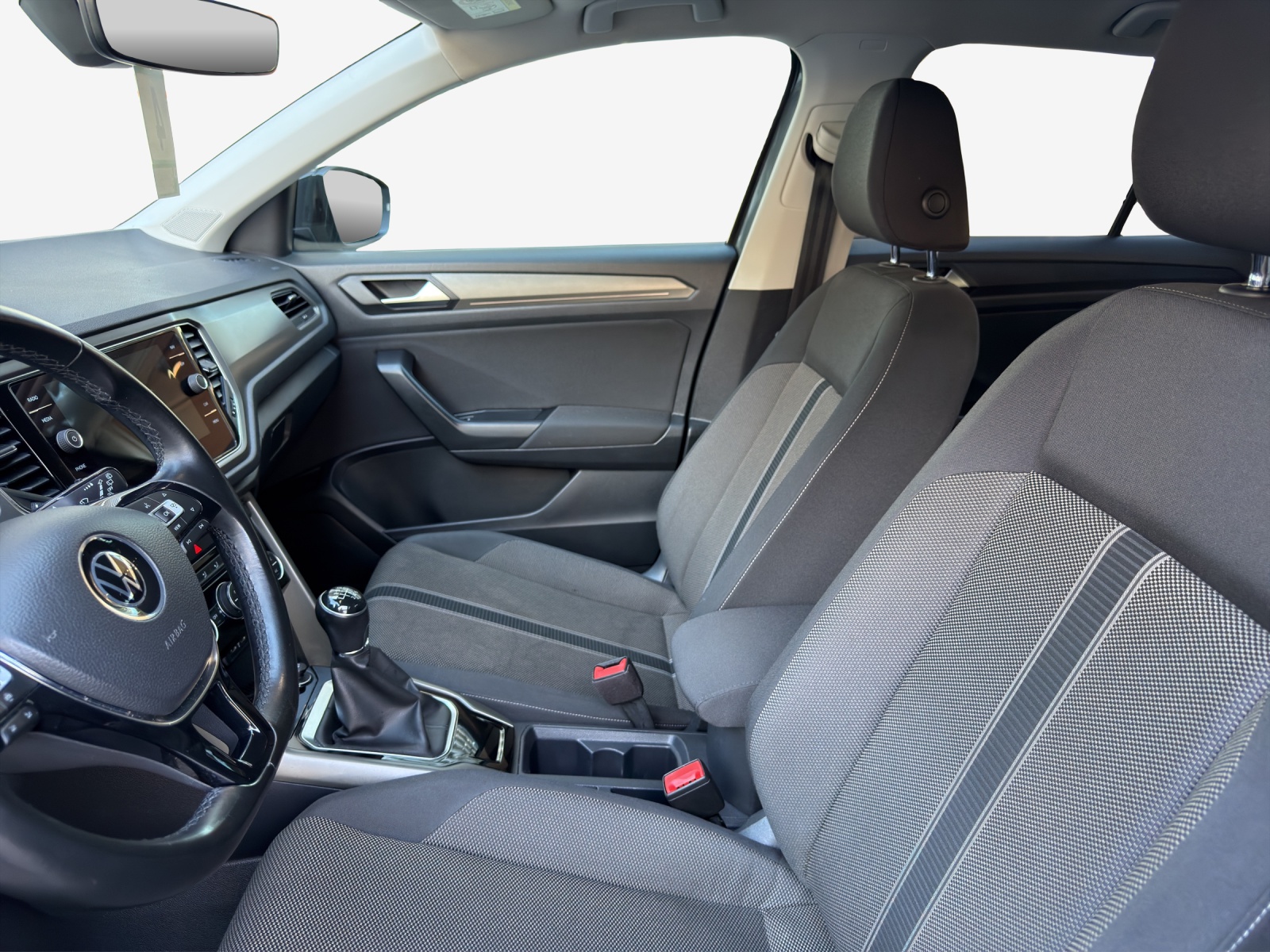 VW T-Roc 1.0 TSI Advance-image-7