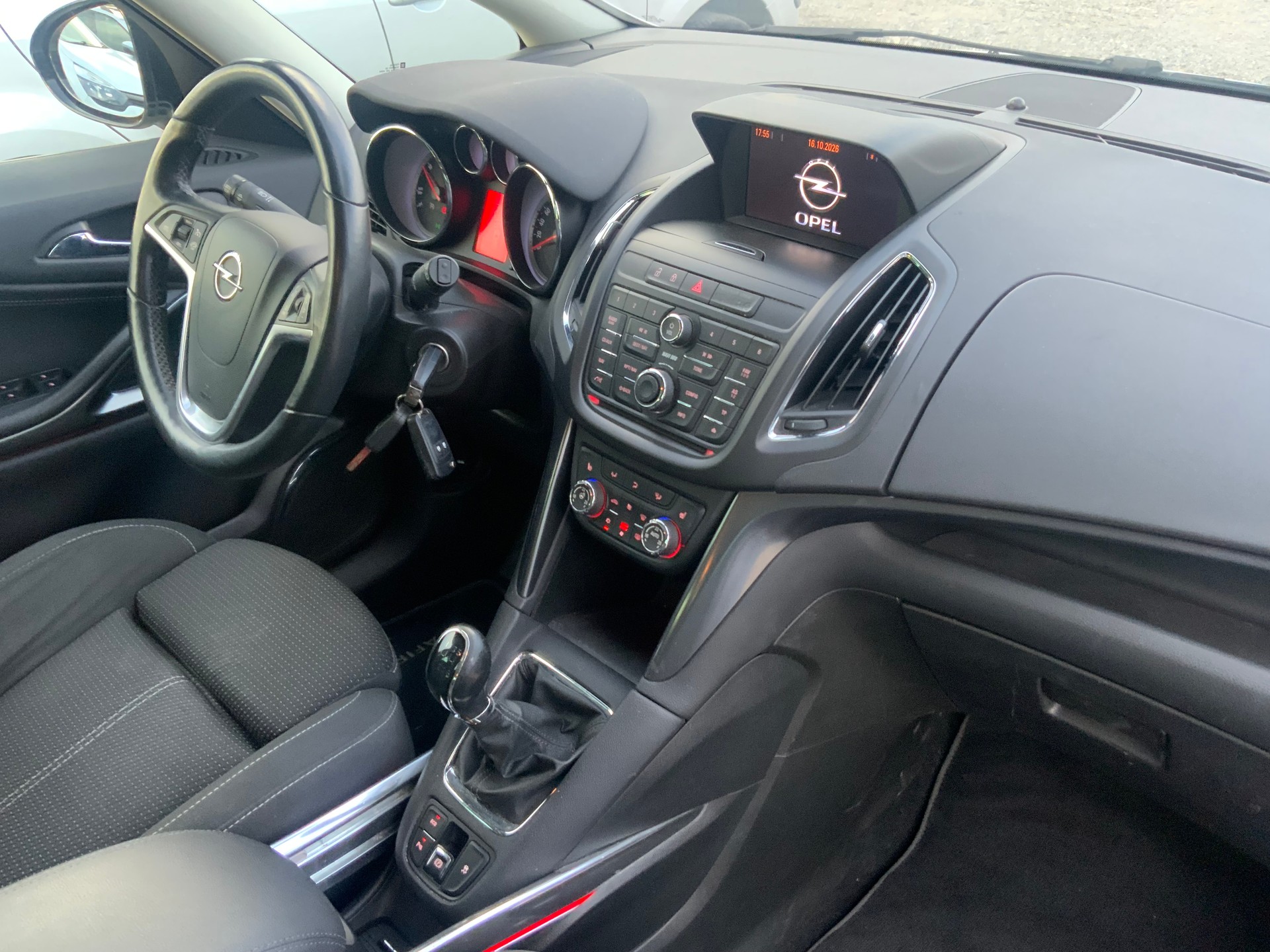 OPEL Zafira Tourer 2.0 CDTi Sport Start&Stop-image-10