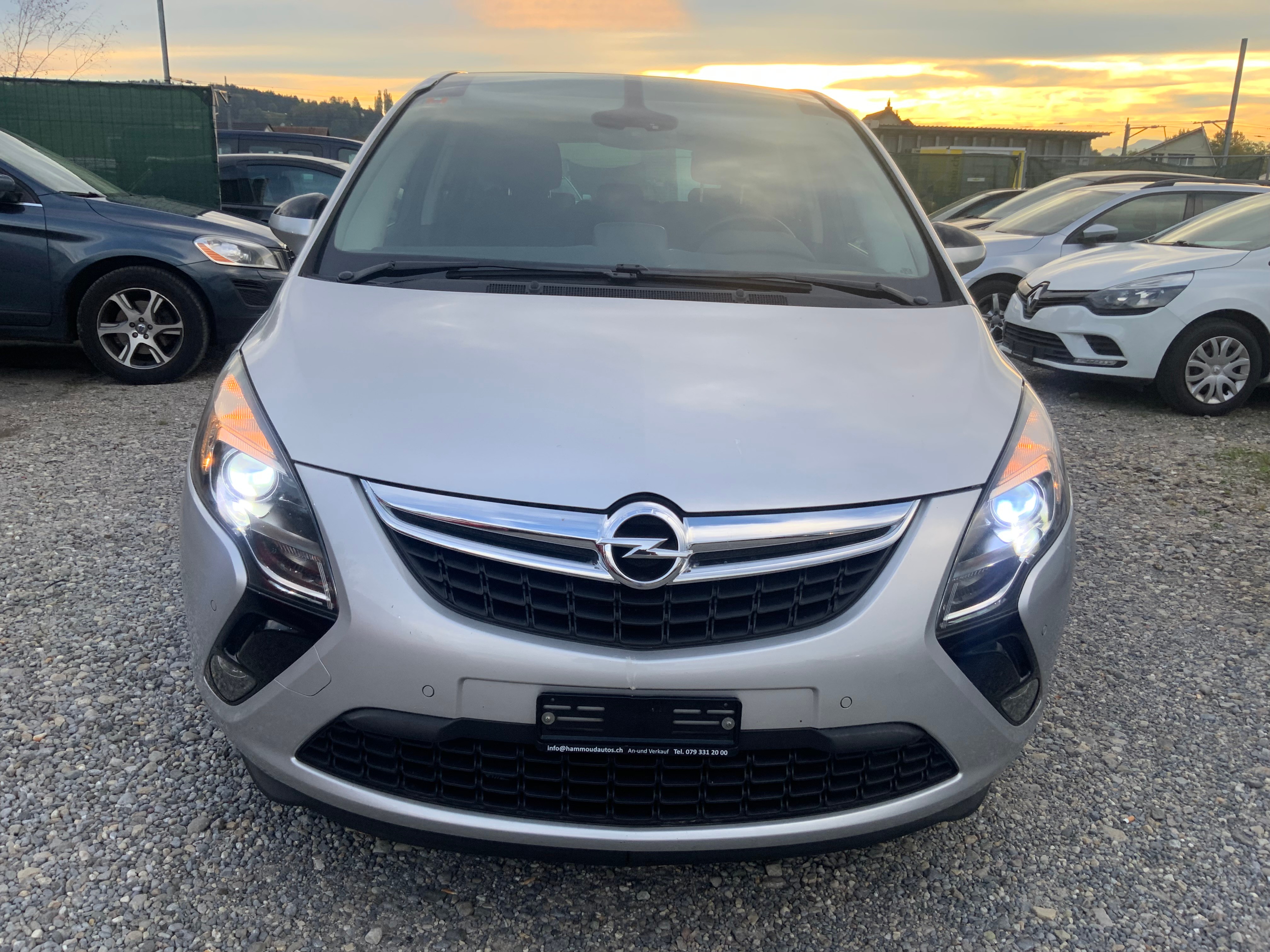 Car photo