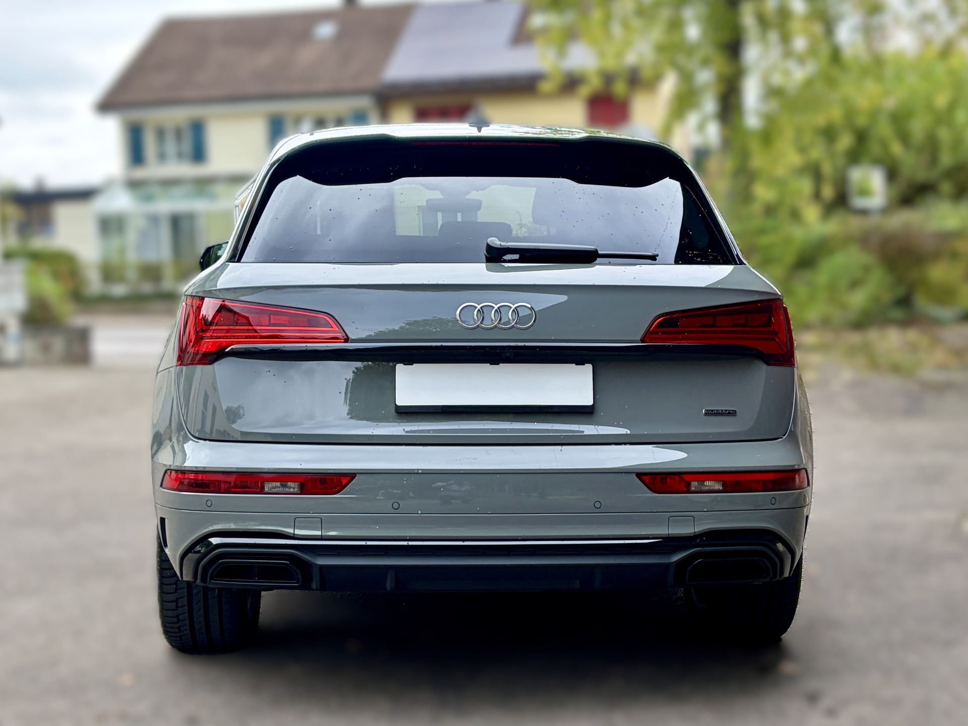 AUDI 2.0 40 TDI S Line quattro S-Tronic-image-3