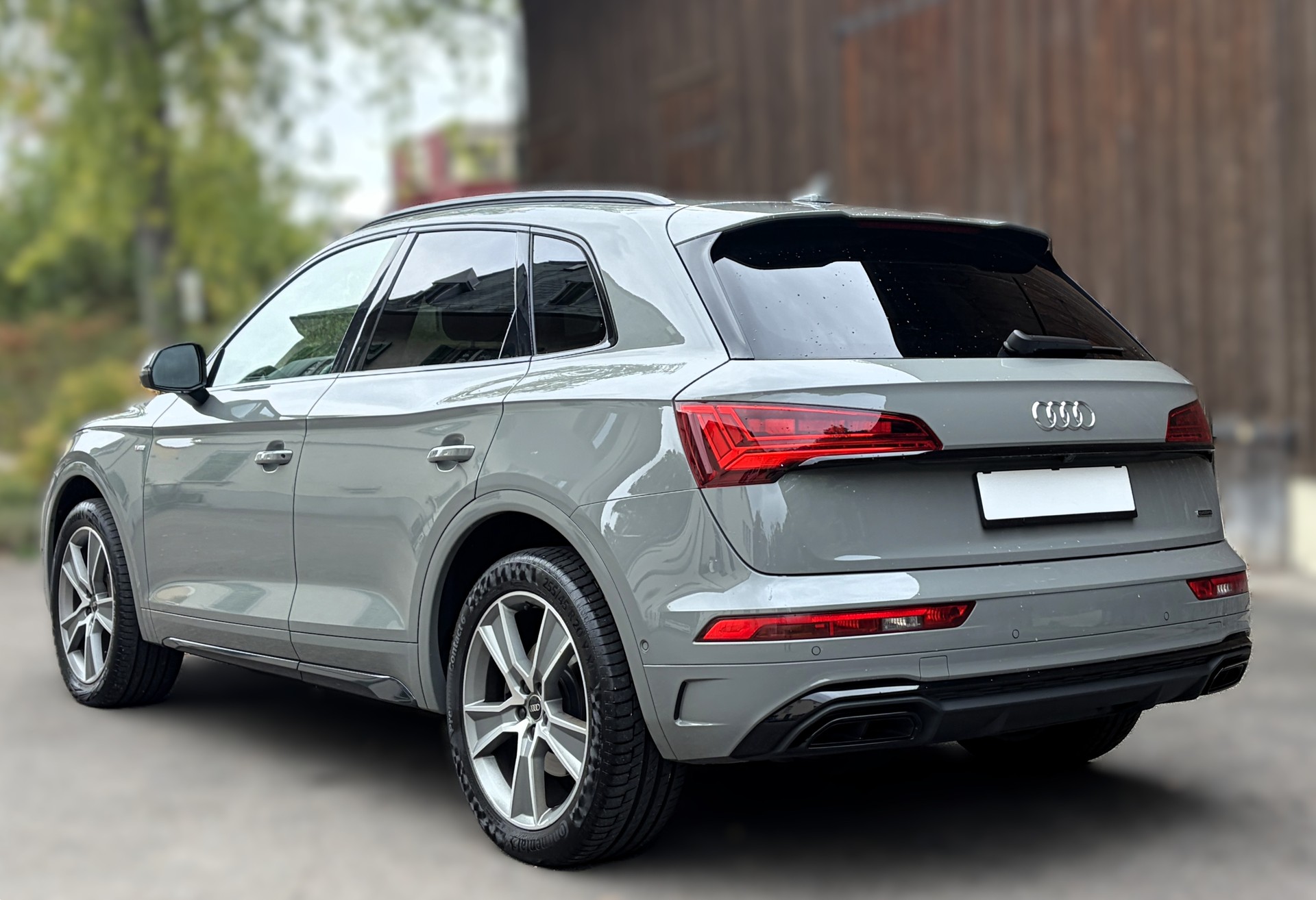AUDI 2.0 40 TDI S Line quattro S-Tronic-image-2