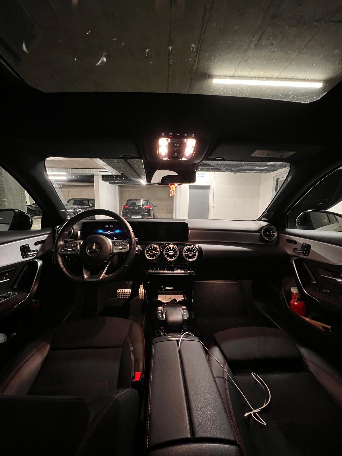 MERCEDES-BENZ A 200 AMG Line 7G-DCT-image-4