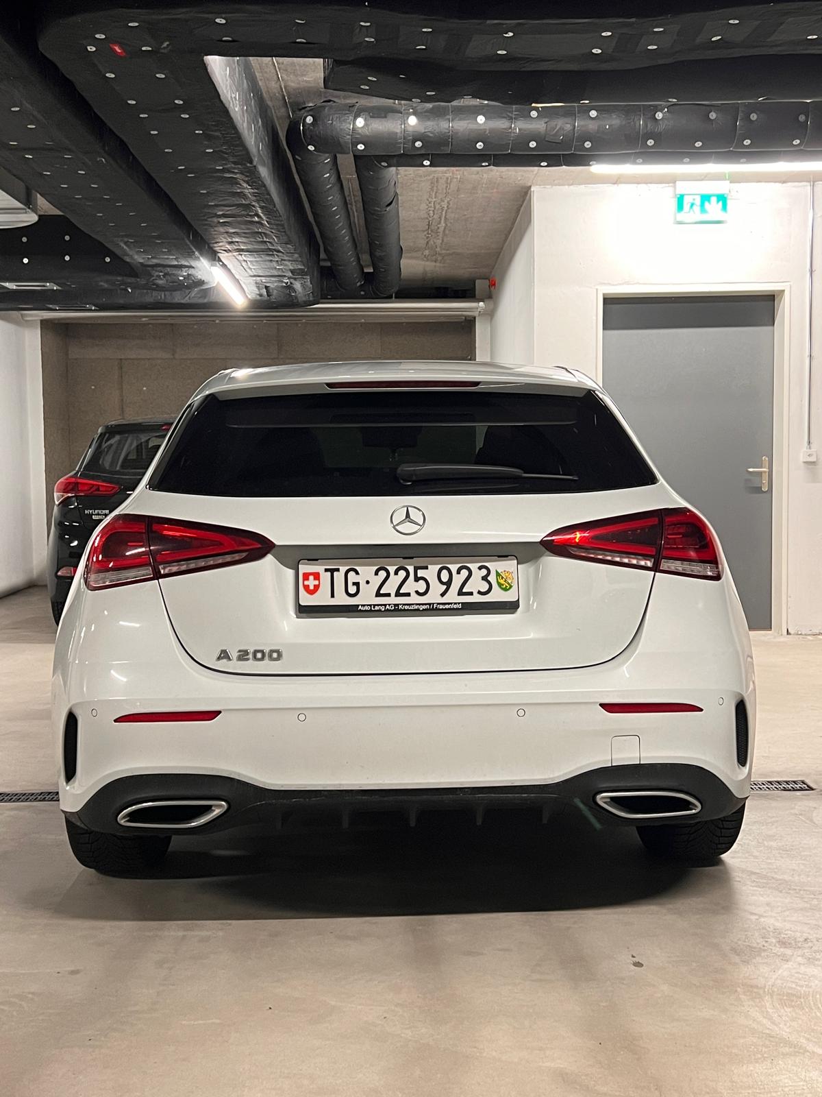 MERCEDES-BENZ A 200 AMG Line 7G-DCT-image-3