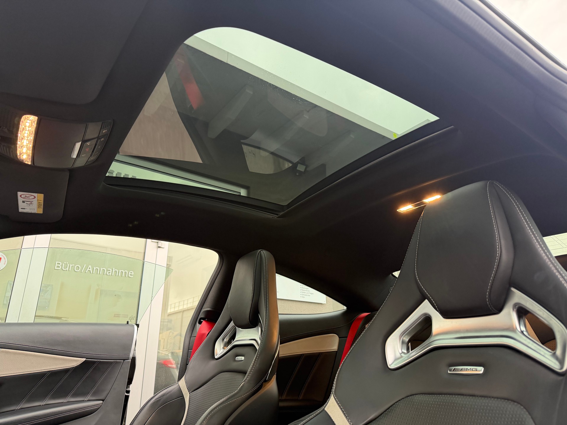 MERCEDES-BENZ C 63 S AMG Speedshift-image-9