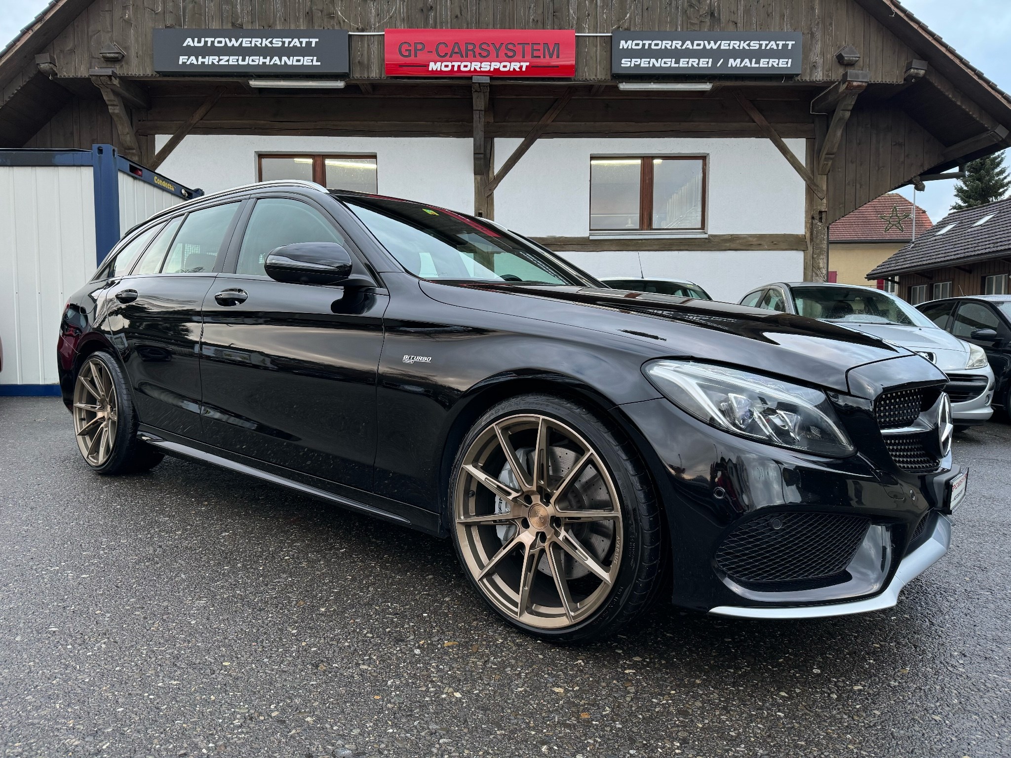 Car photo