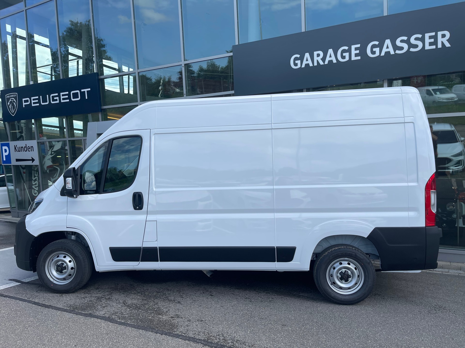 PEUGEOT Boxer 2.2 HDI 333 L2H2-showroom-element-1