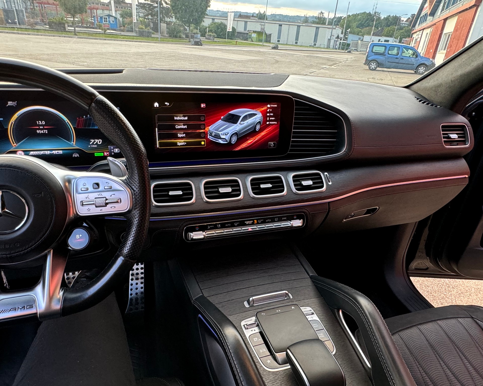 MERCEDES-BENZ GLE Coupé 53 AMG 4Matic+ Speedshift-image-7