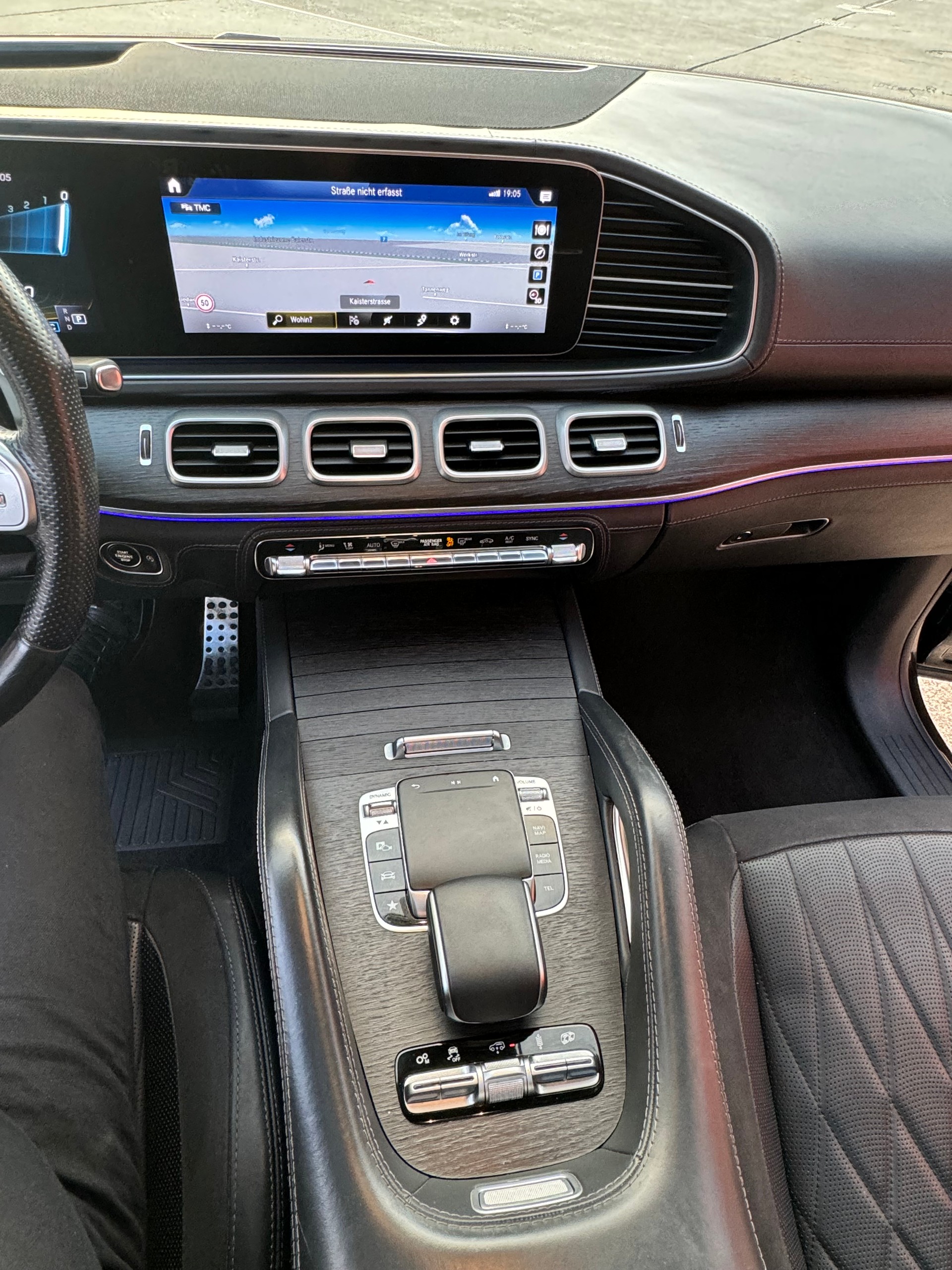 MERCEDES-BENZ GLE Coupé 53 AMG 4Matic+ Speedshift-image-9