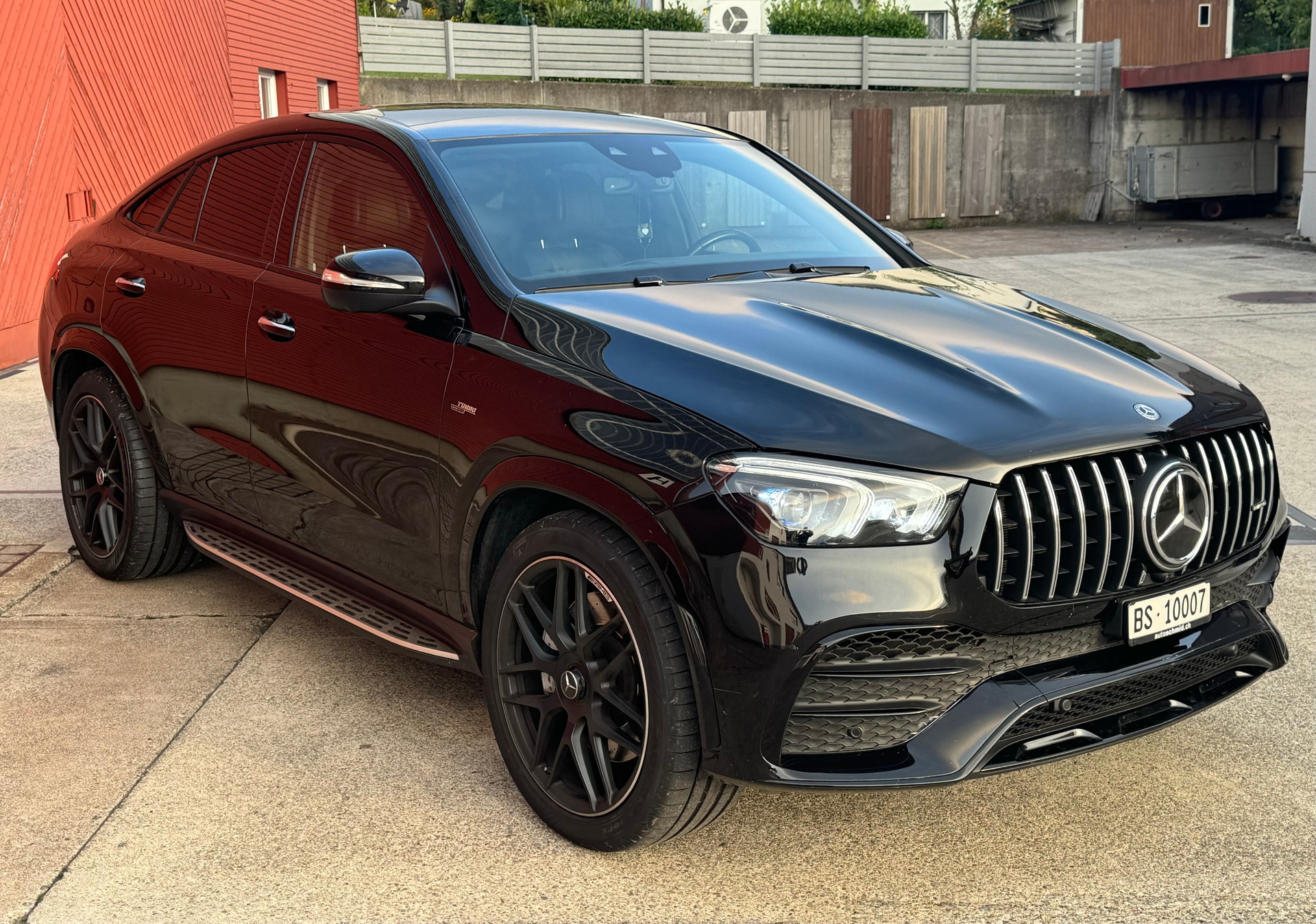 MERCEDES-BENZ GLE Coupé 53 AMG 4Matic+ Speedshift-showroom-element-2