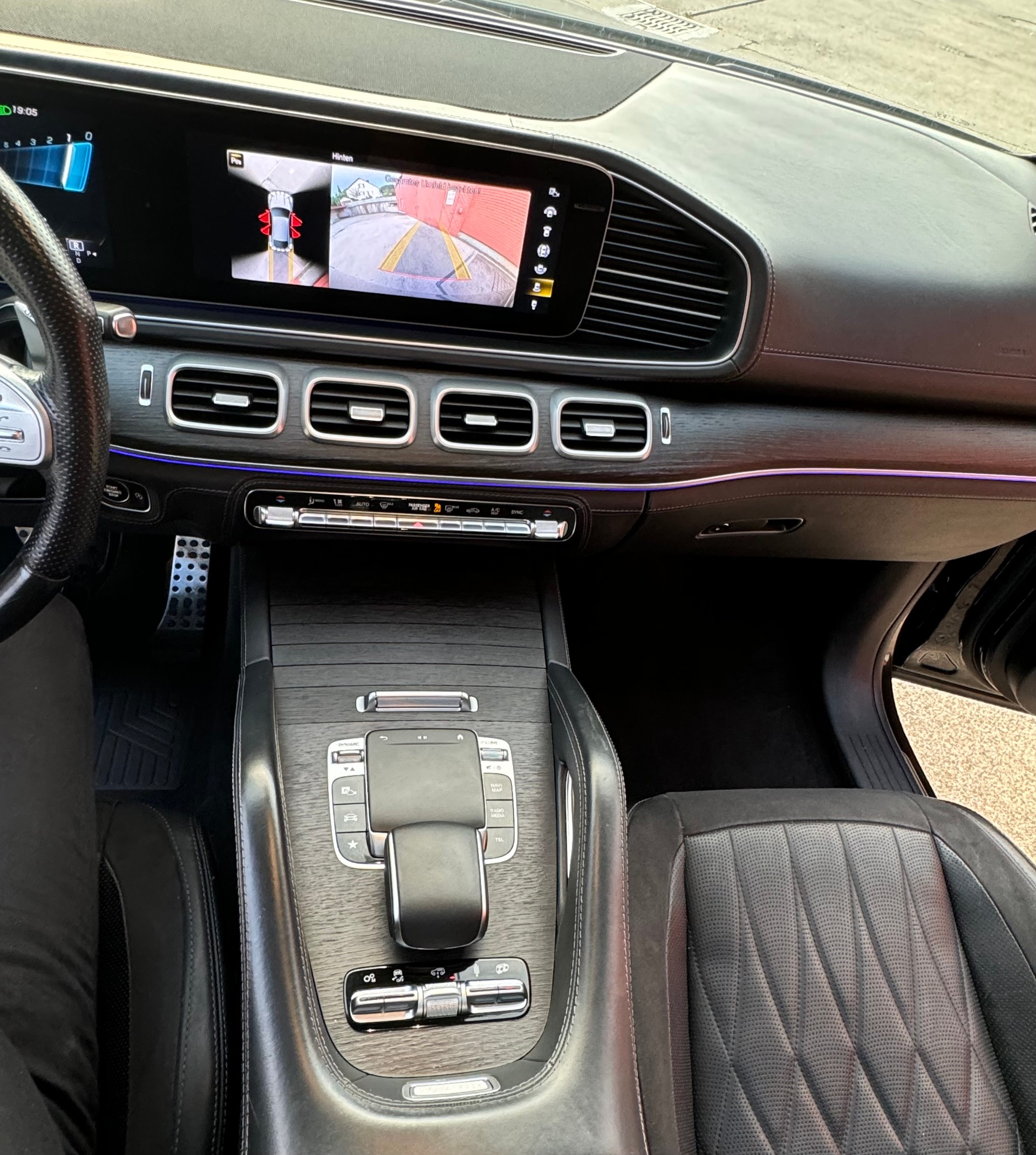MERCEDES-BENZ GLE Coupé 53 AMG 4Matic+ Speedshift-image-8