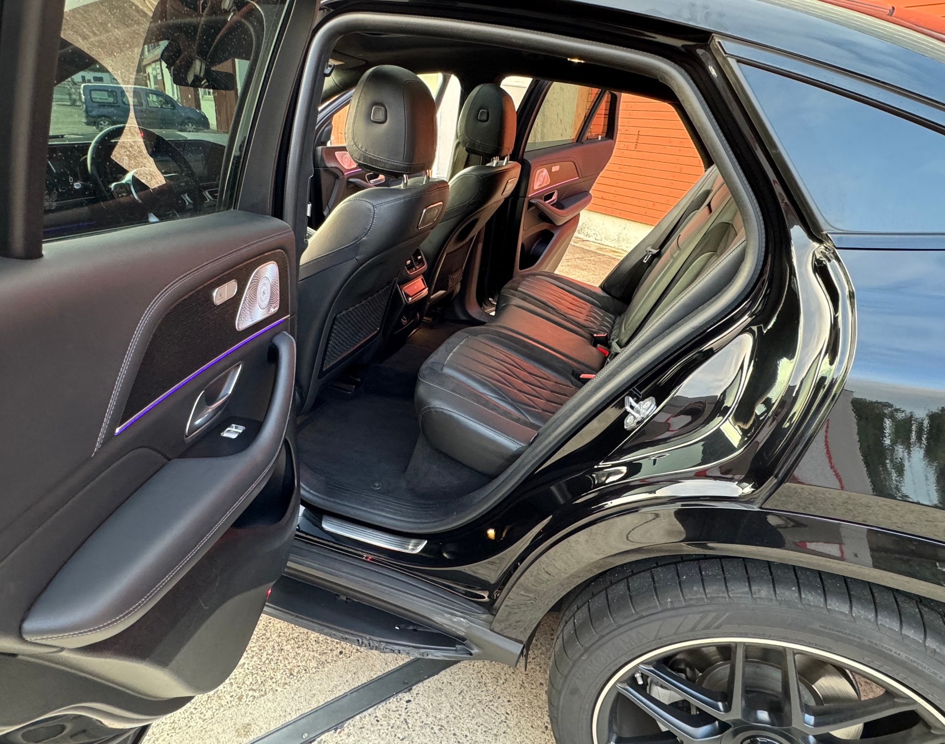 MERCEDES-BENZ GLE Coupé 53 AMG 4Matic+ Speedshift-image-16