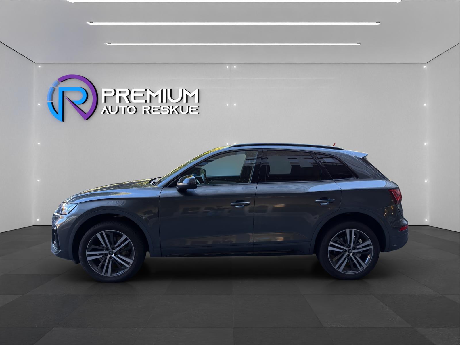 AUDI Q5 40 TDI Black Edition quattro S-tronic-image-2