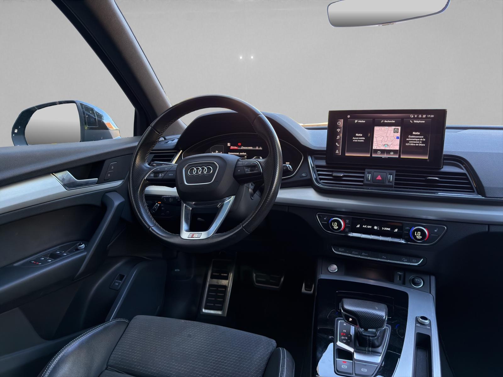 AUDI Q5 40 TDI Black Edition quattro S-tronic-image-6