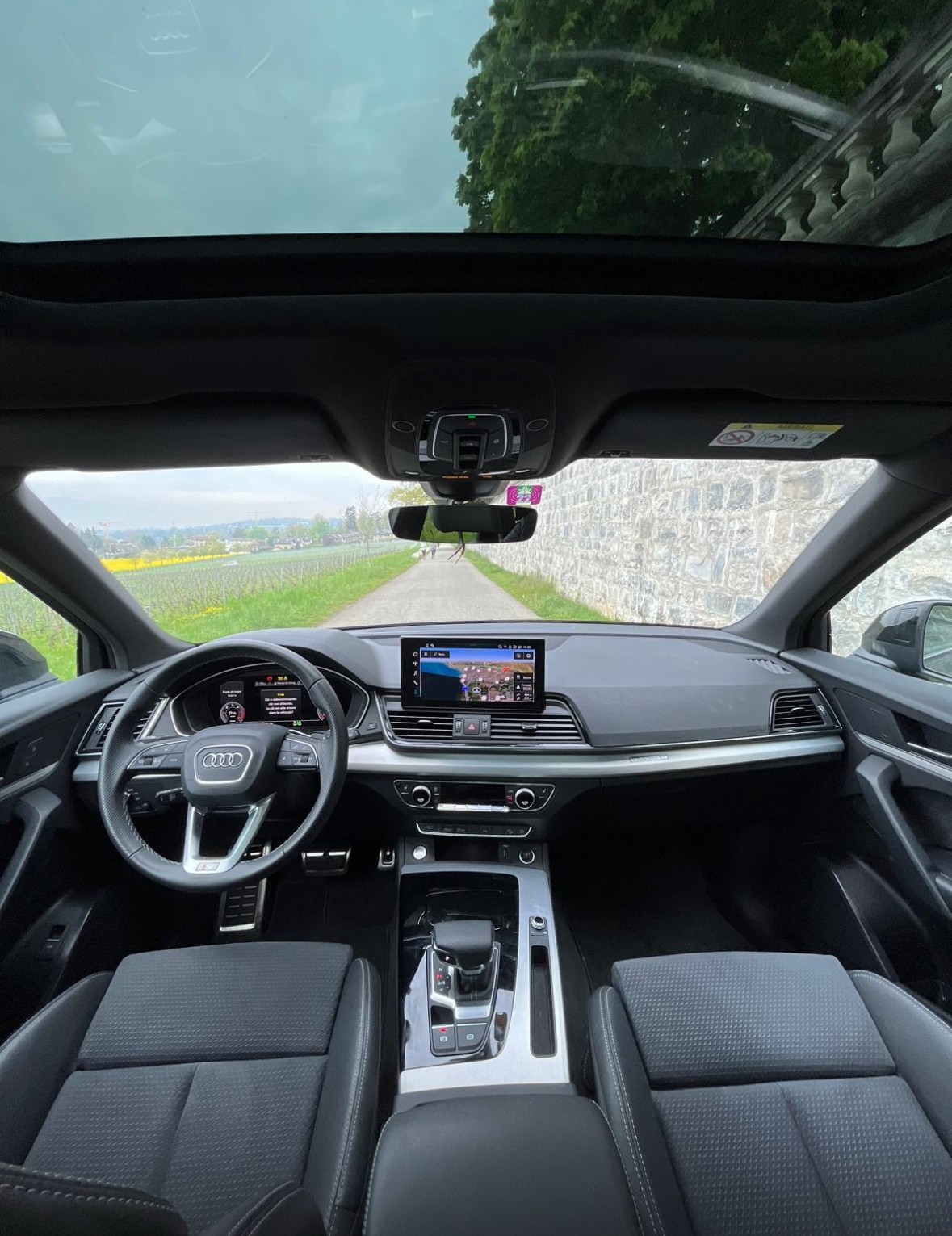 AUDI Q5 40 TDI Black Edition quattro S-tronic-image-5