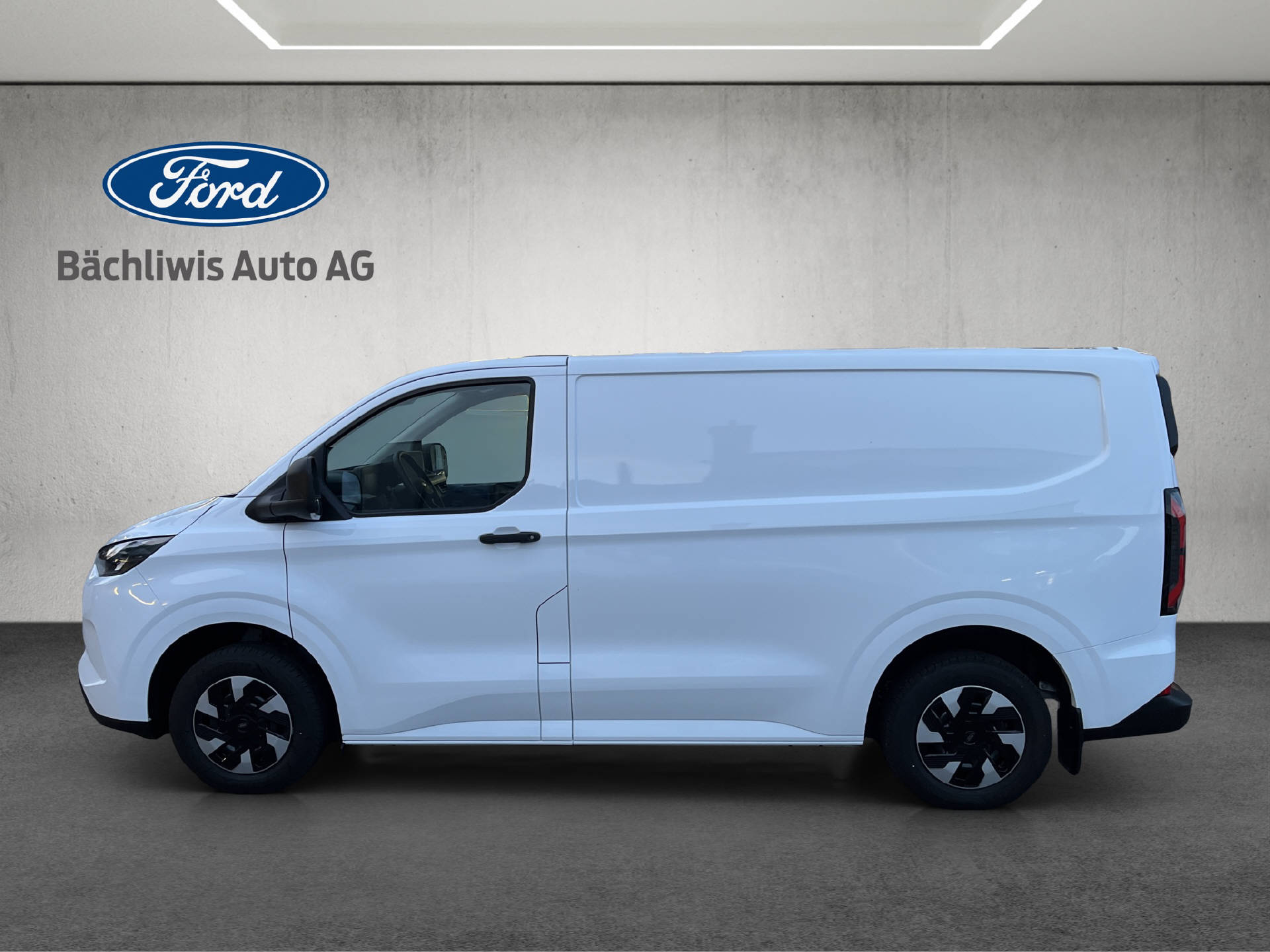 FORD E-Transit C Van 320 L1 Trend-image-12