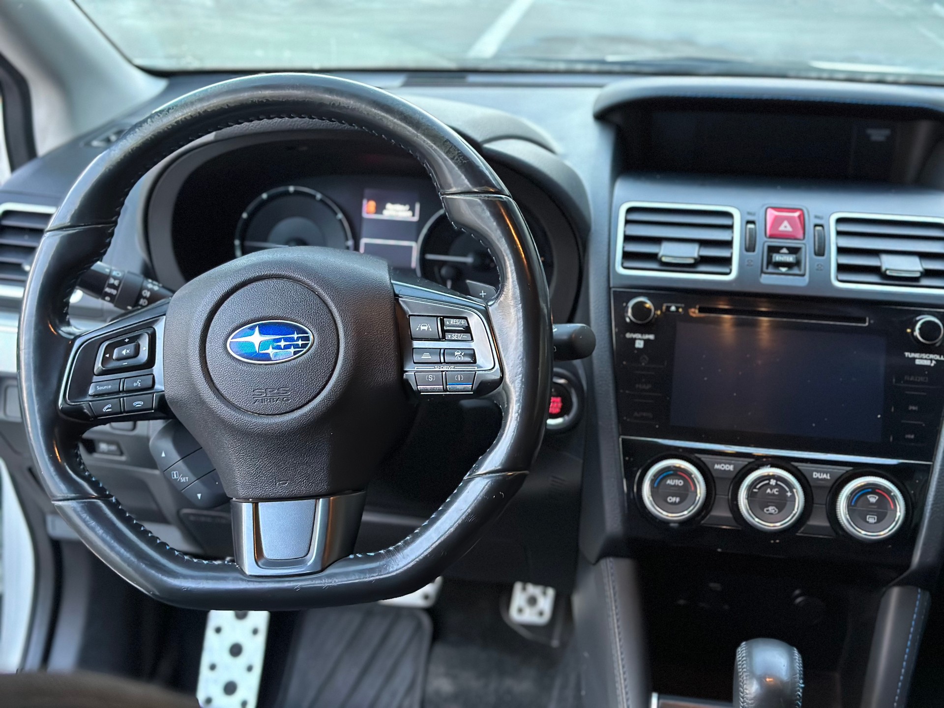 SUBARU Levorg 2.0i Swiss Plus AWD Lineartronic-image-12