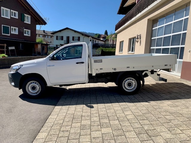 TOYOTA Hilux 2.4d Comfort Single Cab 4x4-image-2