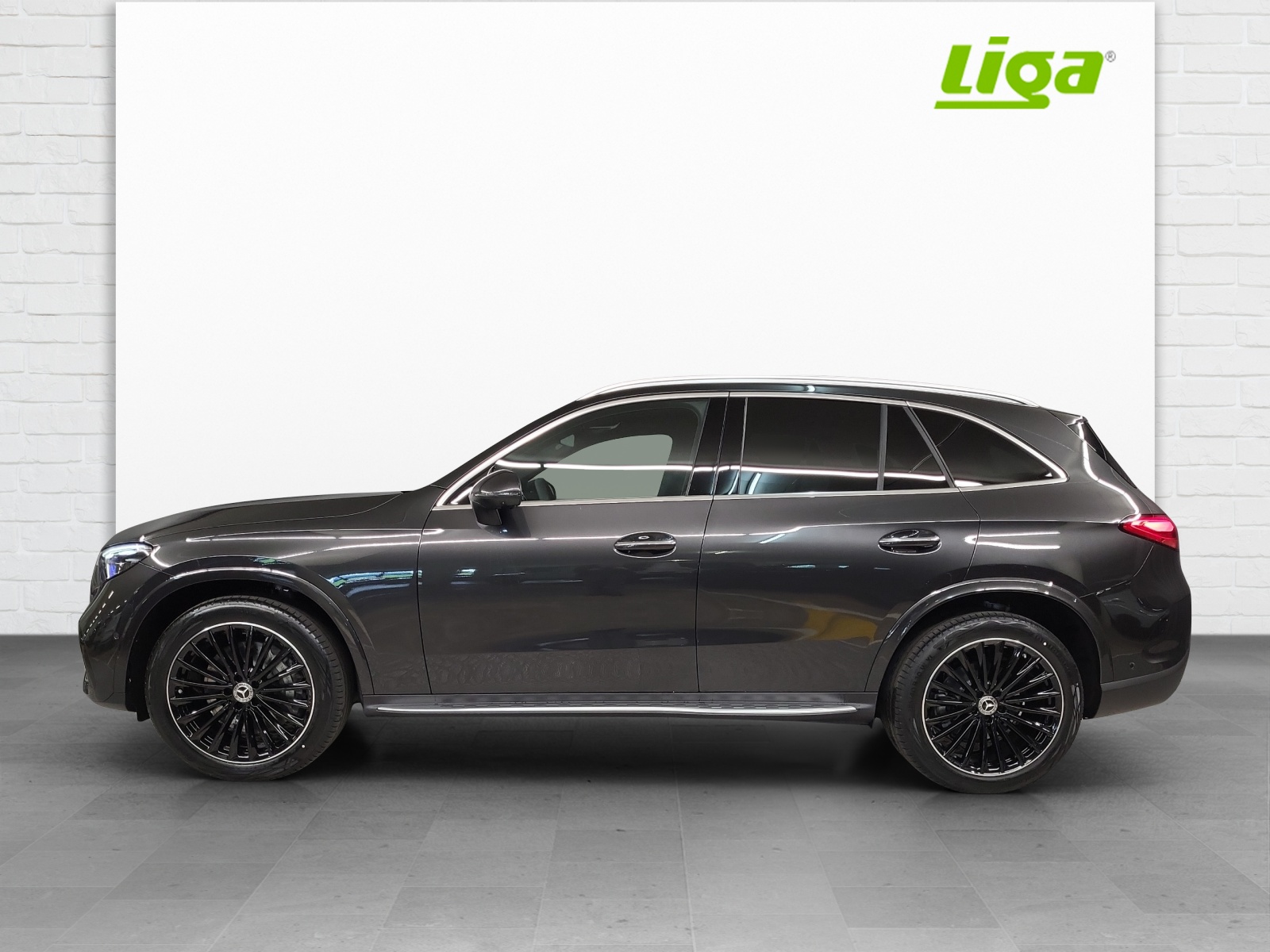MERCEDES-BENZ GLC 220 d AMG Line 4Matic-image-0