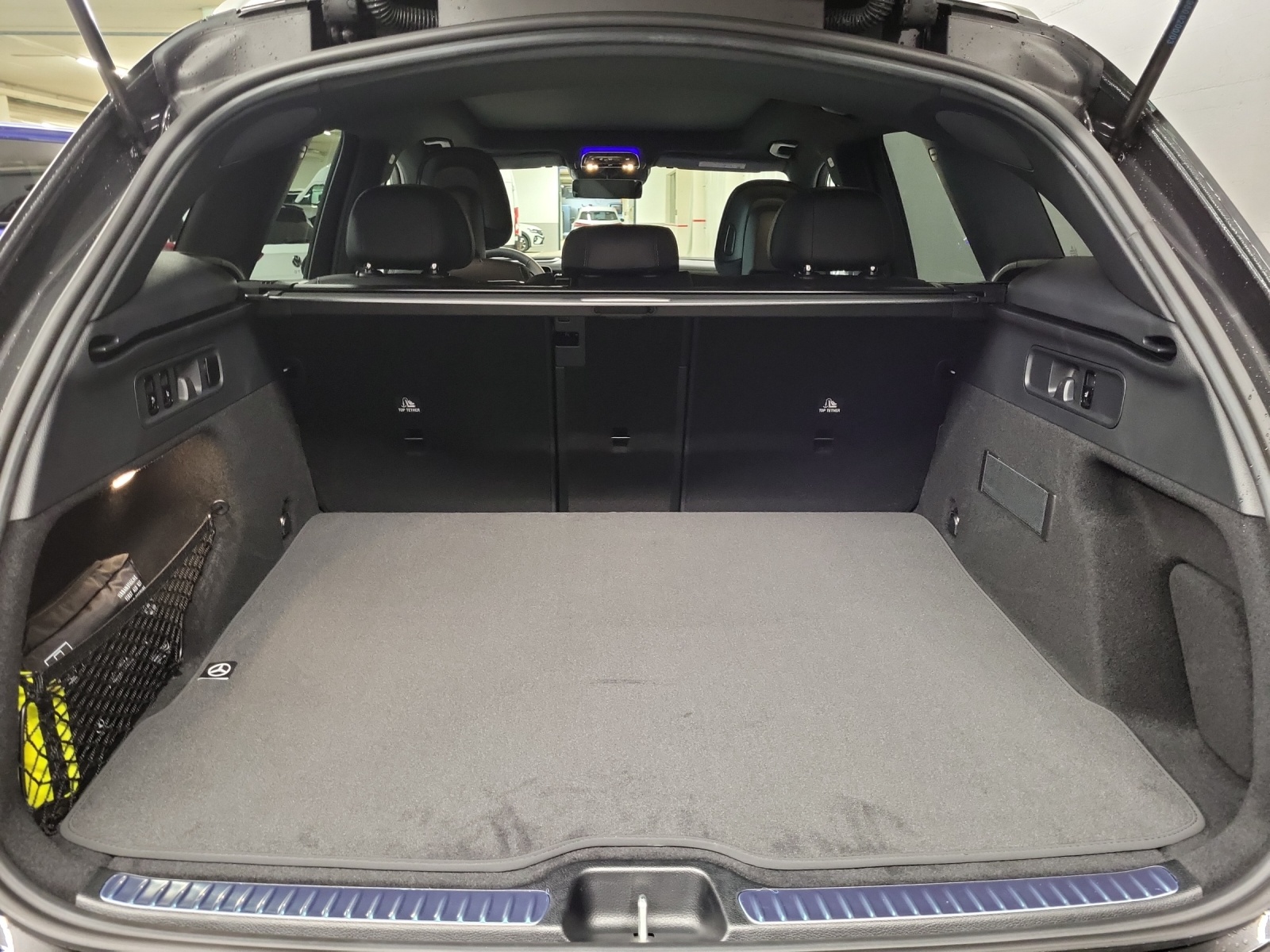 MERCEDES-BENZ GLC 220 d AMG Line 4Matic-image-10