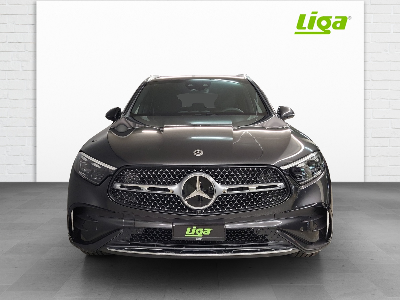 MERCEDES-BENZ GLC 220 d AMG Line 4Matic-image-2