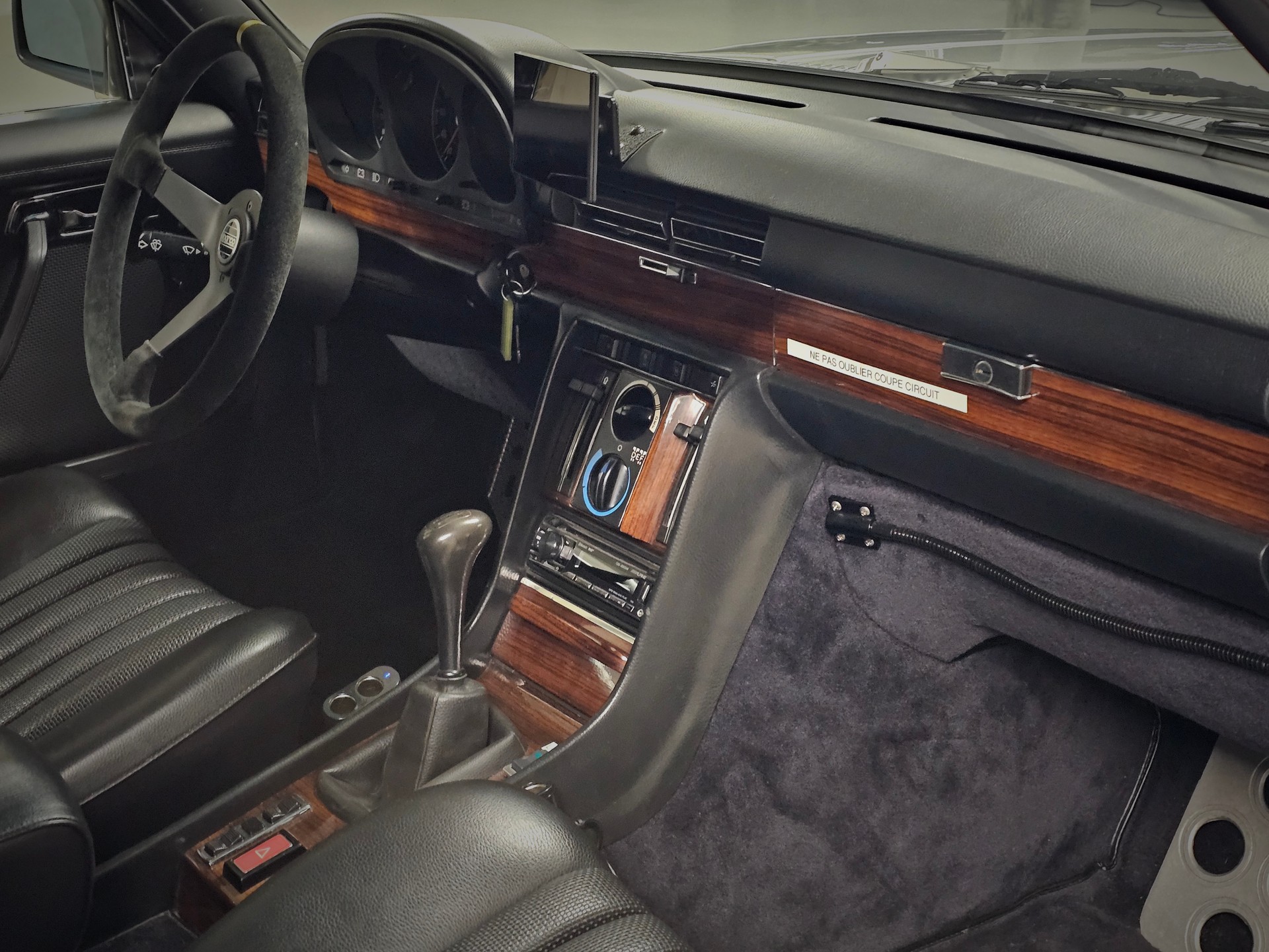 MERCEDES-BENZ 350 SE-image-8