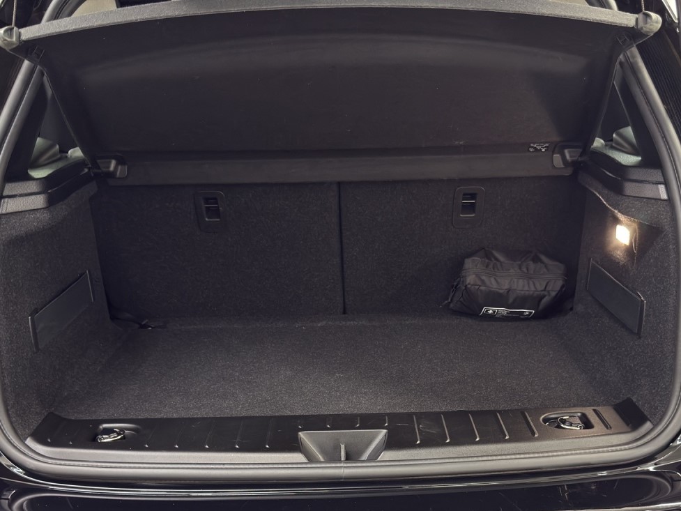 BMW i3 (120Ah)-image-16
