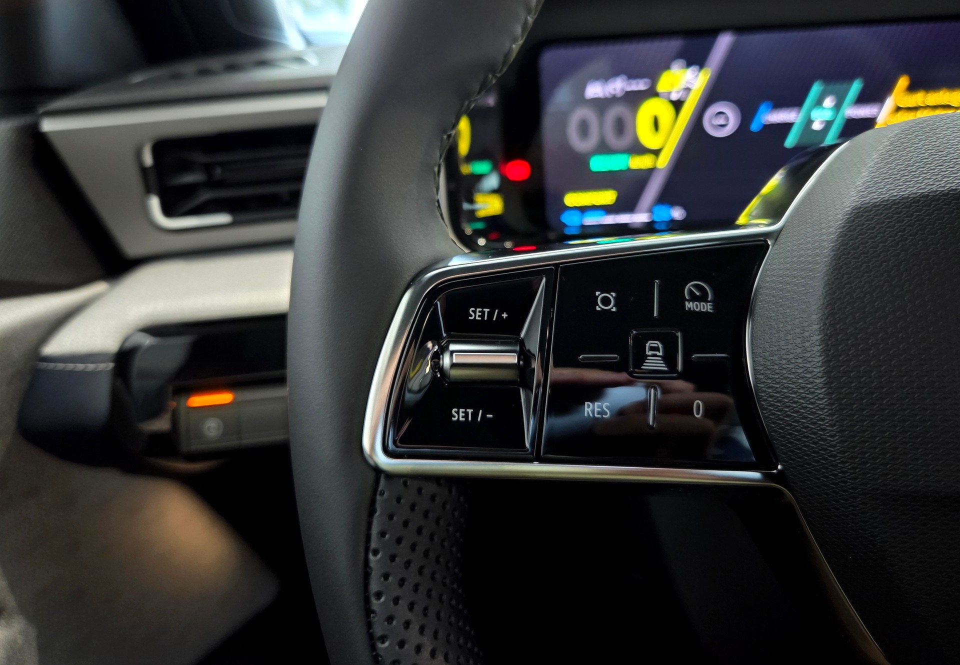 RENAULT R5 E-TECH ELECTRIC Roland Garros 150PS Comfort Range-image-22