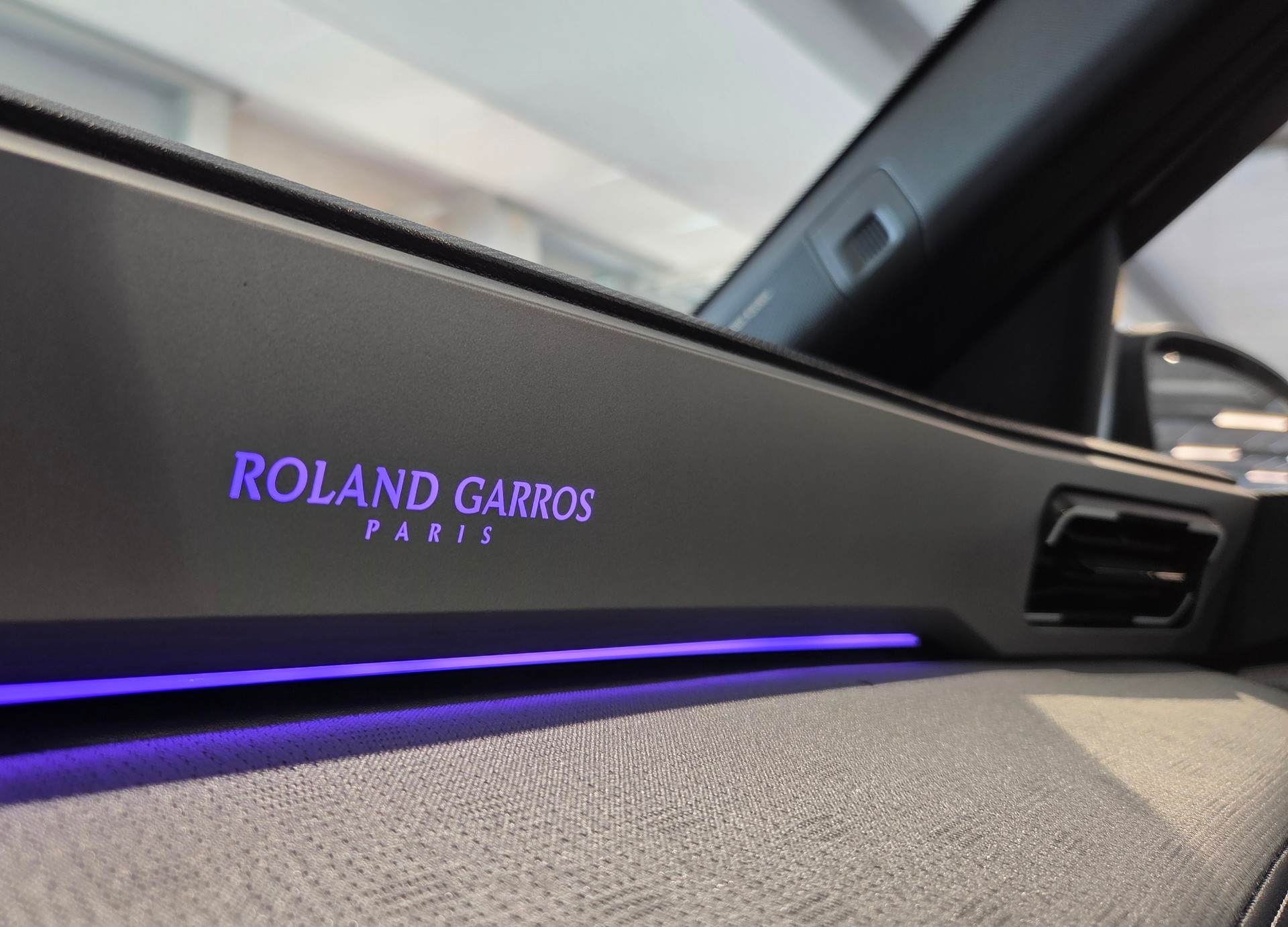 RENAULT R5 E-TECH ELECTRIC Roland Garros 150PS Comfort Range-image-18