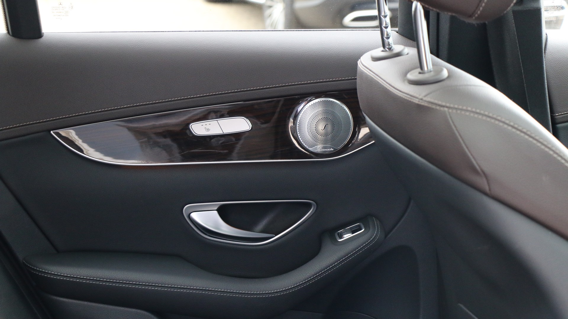 MERCEDES-BENZ GLC 250 d AMG Line 4Matic-image-21