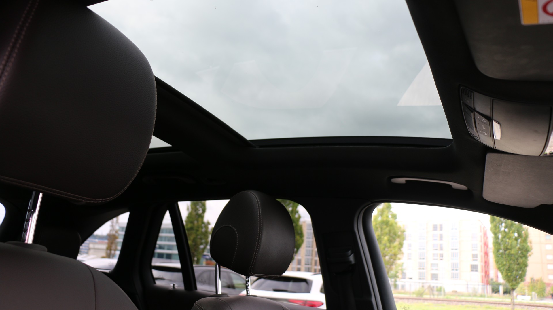 MERCEDES-BENZ GLC 250 d AMG Line 4Matic-image-23