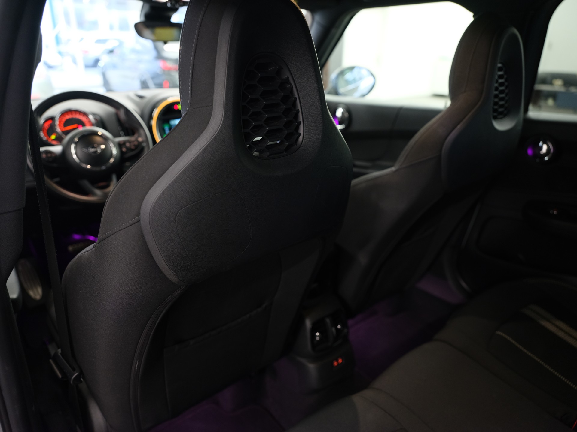 MINI Countryman Cooper FWD Steptronic DKG-image-19