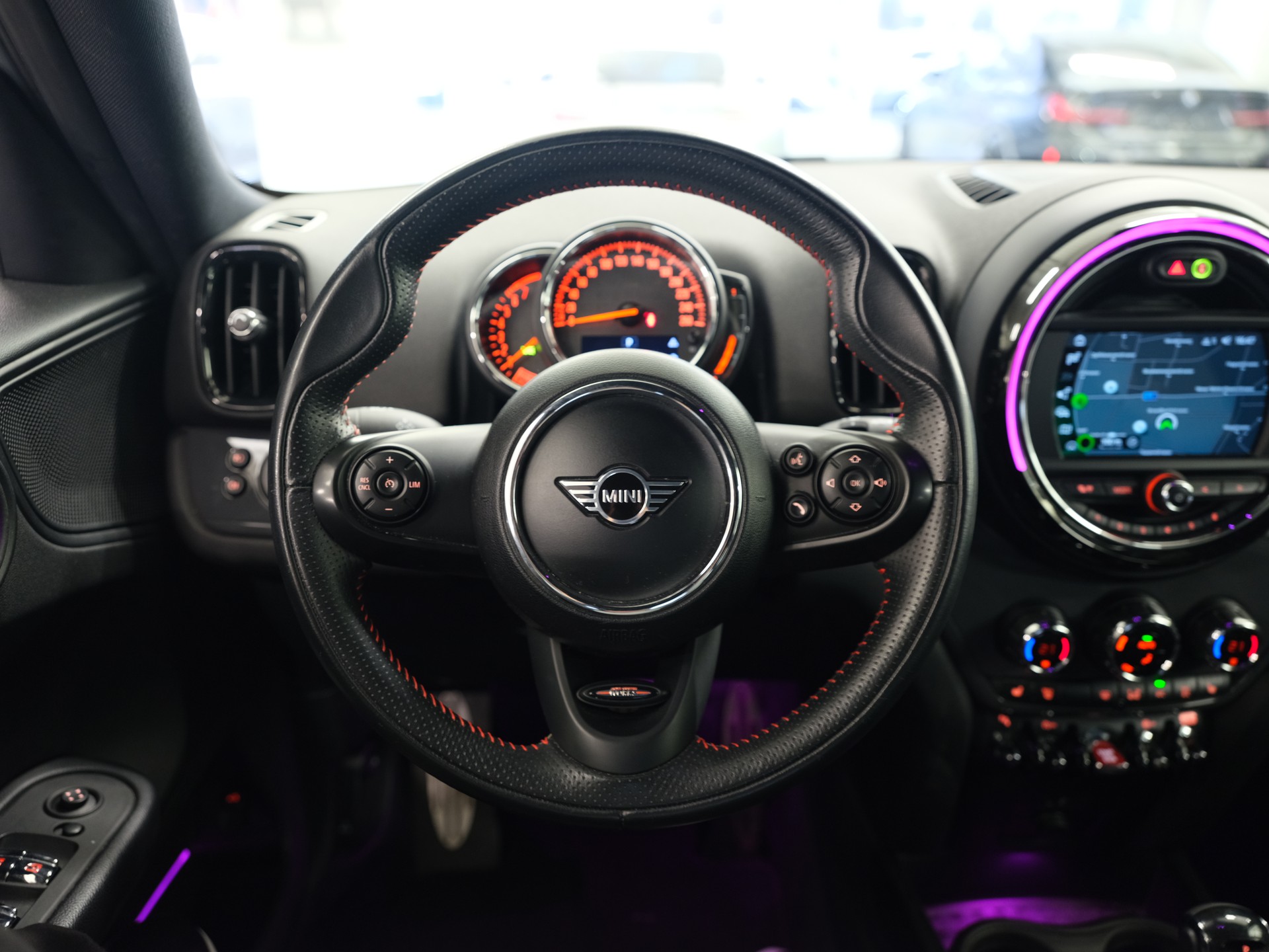 MINI Countryman Cooper FWD Steptronic DKG-image-13