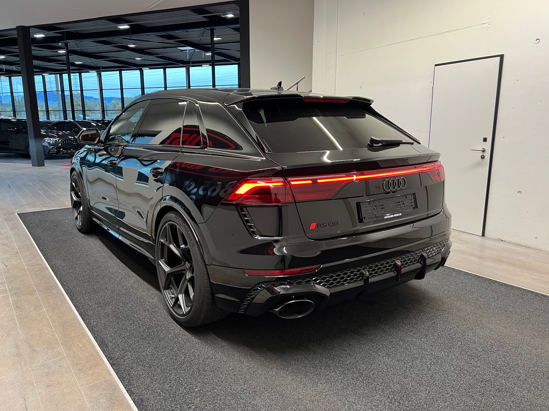 AUDI RSQ8 performance quattro-image-8