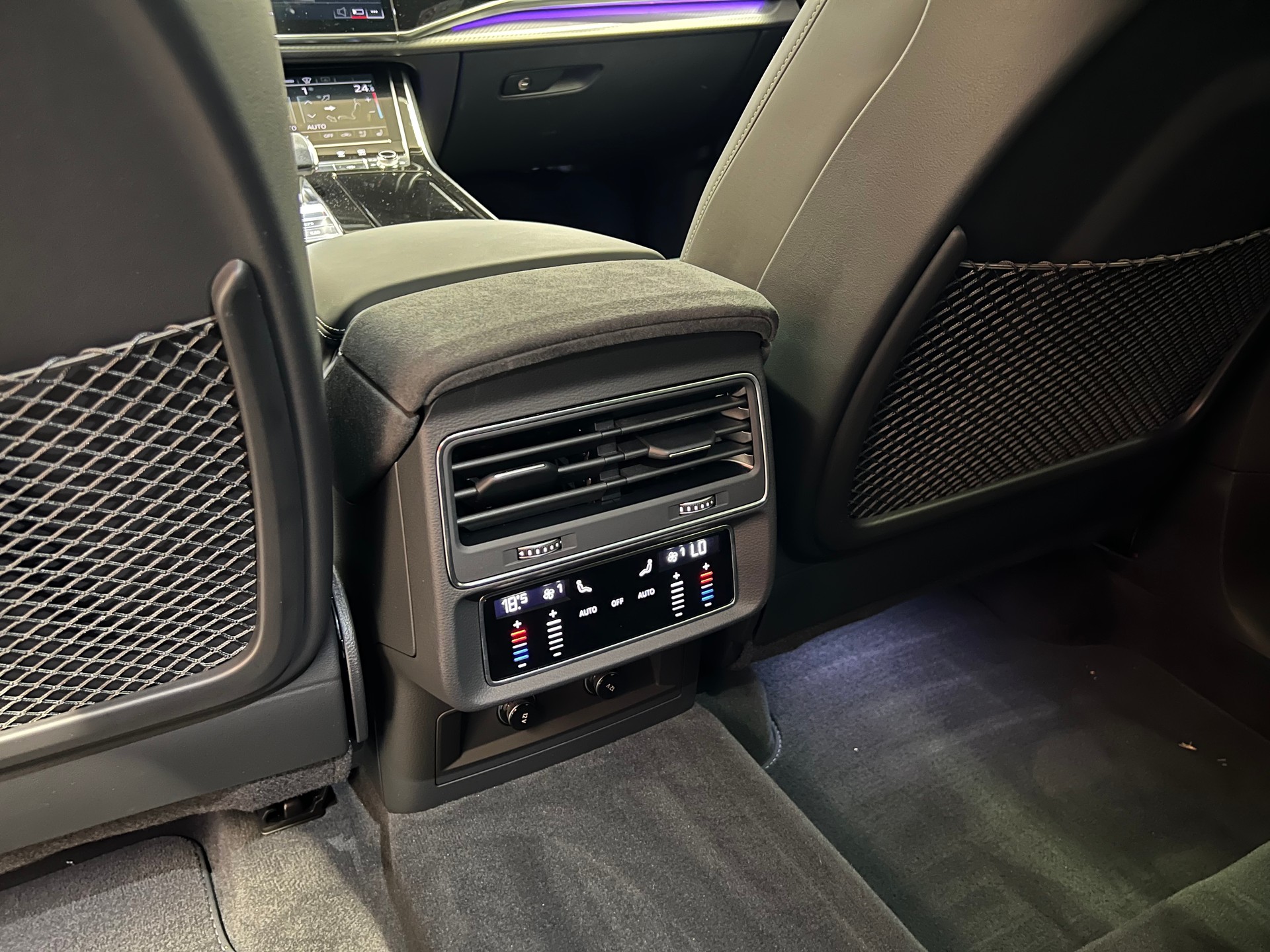 AUDI RSQ8 performance quattro-image-15