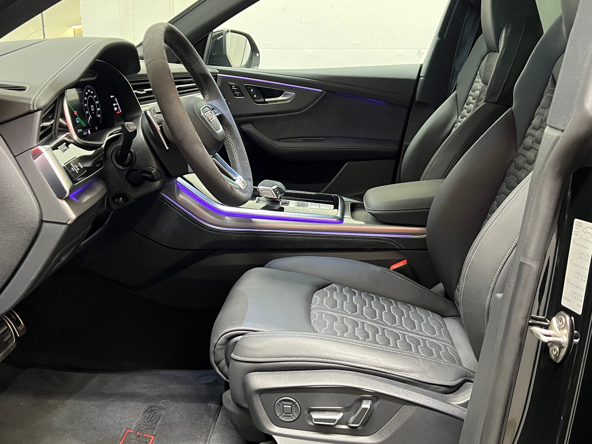 AUDI RSQ8 performance quattro-image-11