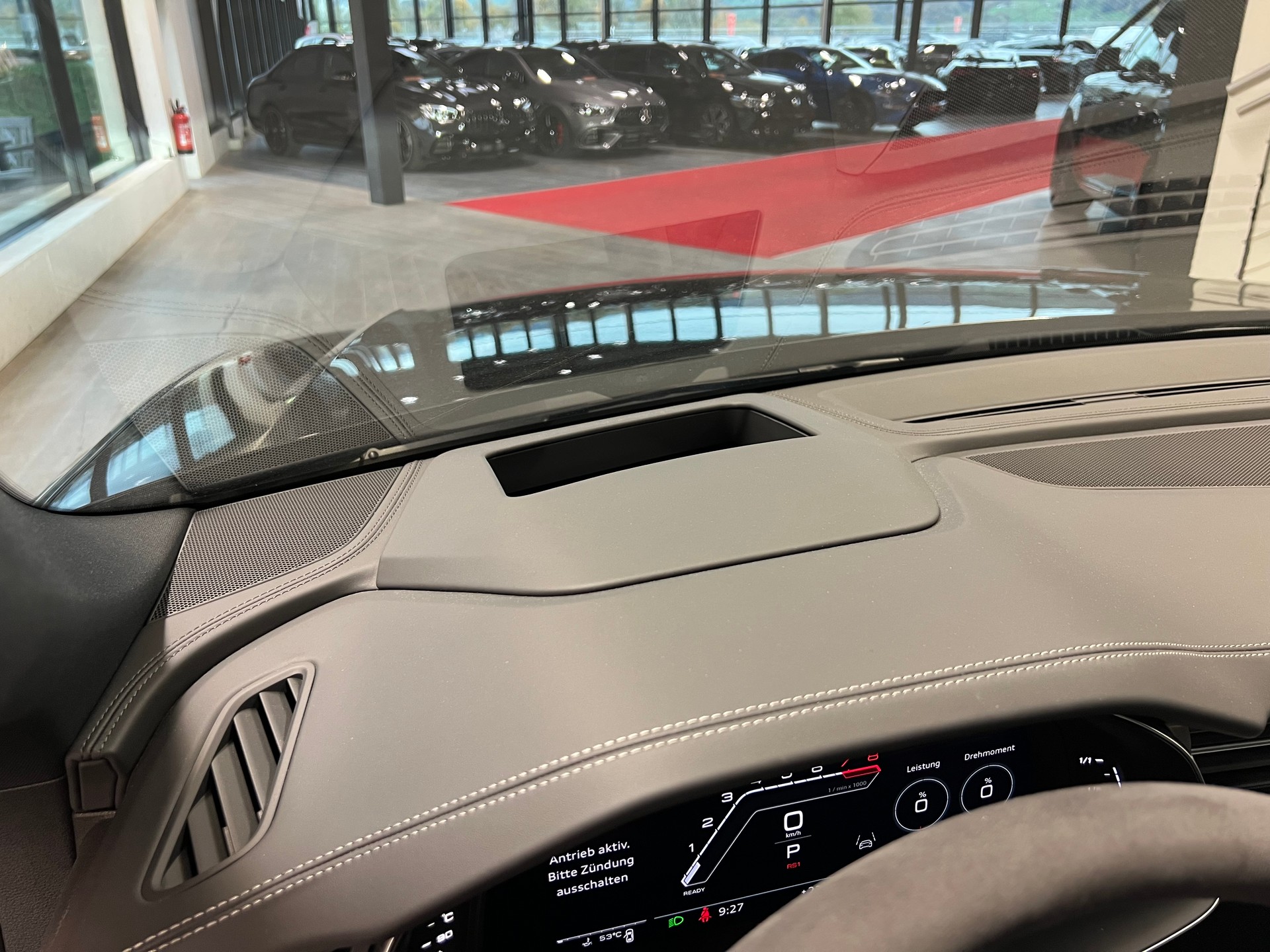AUDI RSQ8 performance quattro-image-29