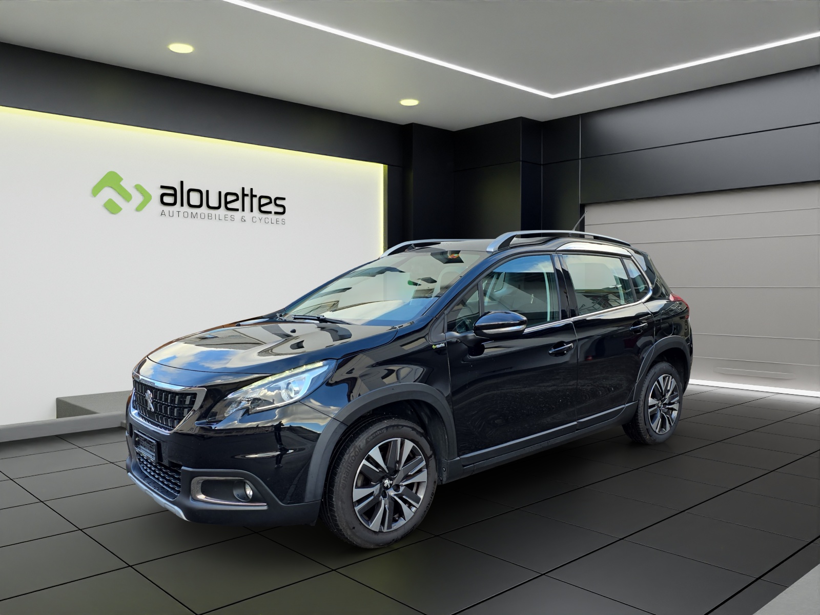 PEUGEOT 2008 1.2 PureTech Allure-image-0
