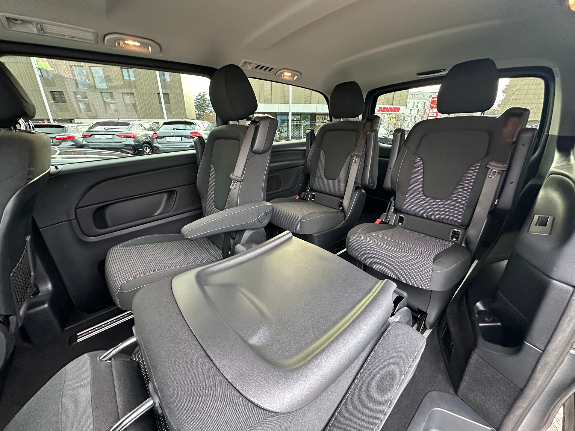 MERCEDES-BENZ V 220 d Trend lang 4Matic 9G-Tronic-image-12
